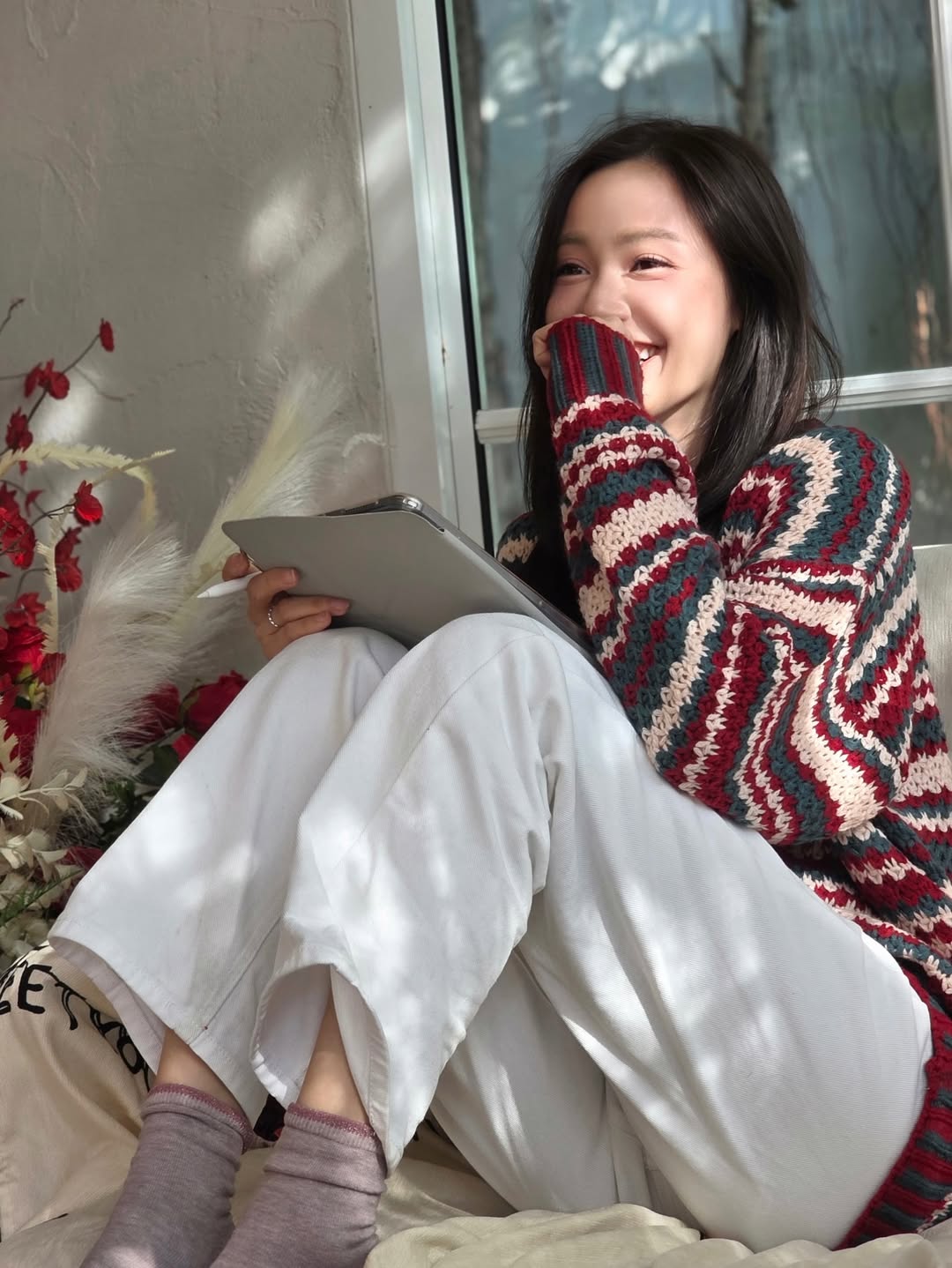 อุ้ม - อิษยา ฮอสุวรรณ