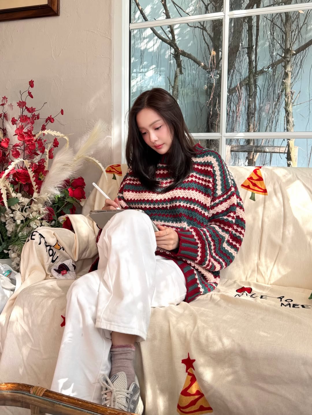 อุ้ม - อิษยา ฮอสุวรรณ