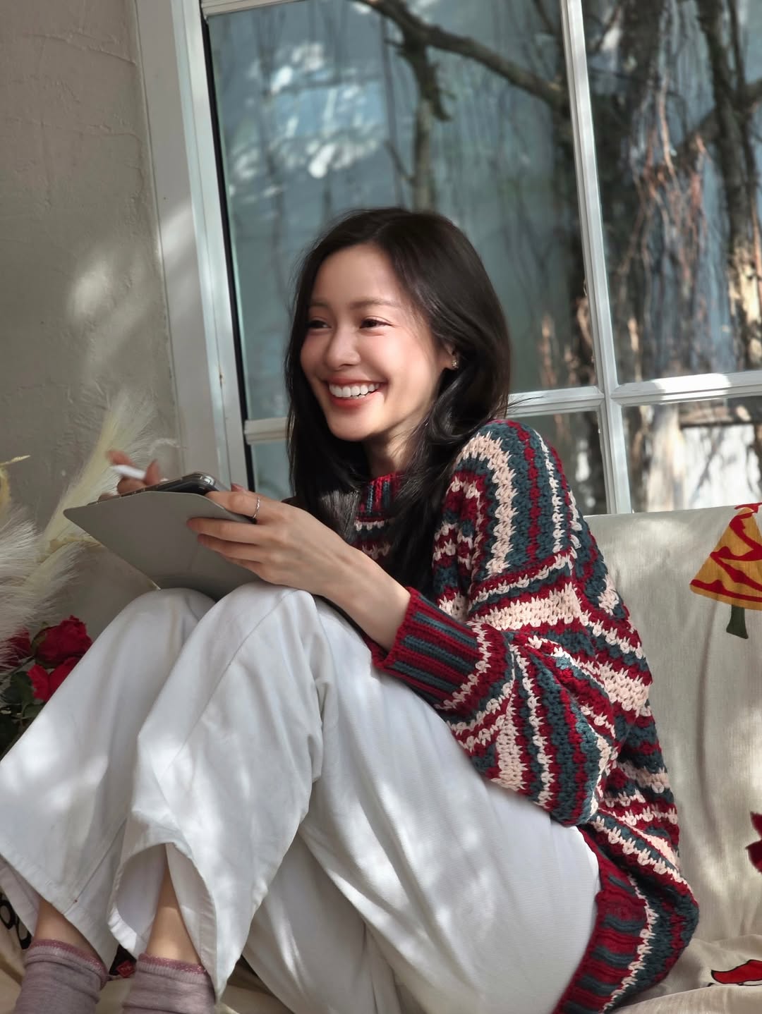 อุ้ม - อิษยา ฮอสุวรรณ