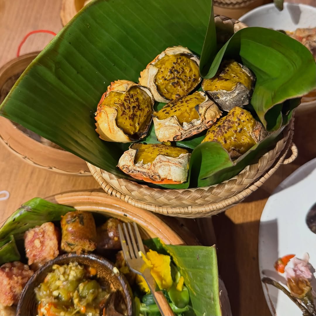 อุ้ม - อิษยา ฮอสุวรรณ