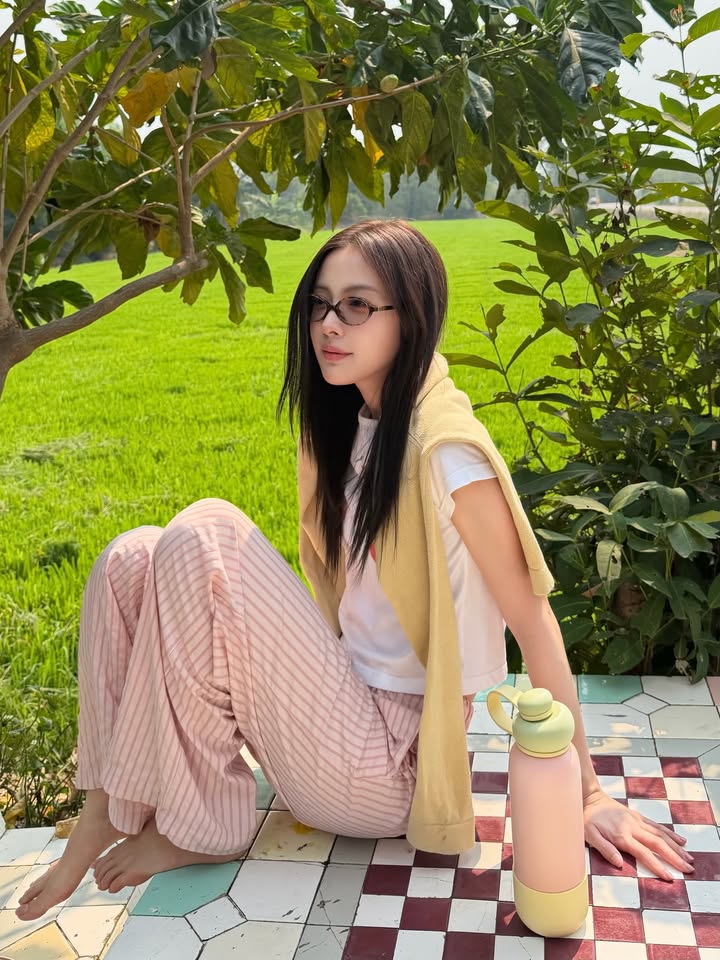 อุ้ม - อิษยา ฮอสุวรรณ