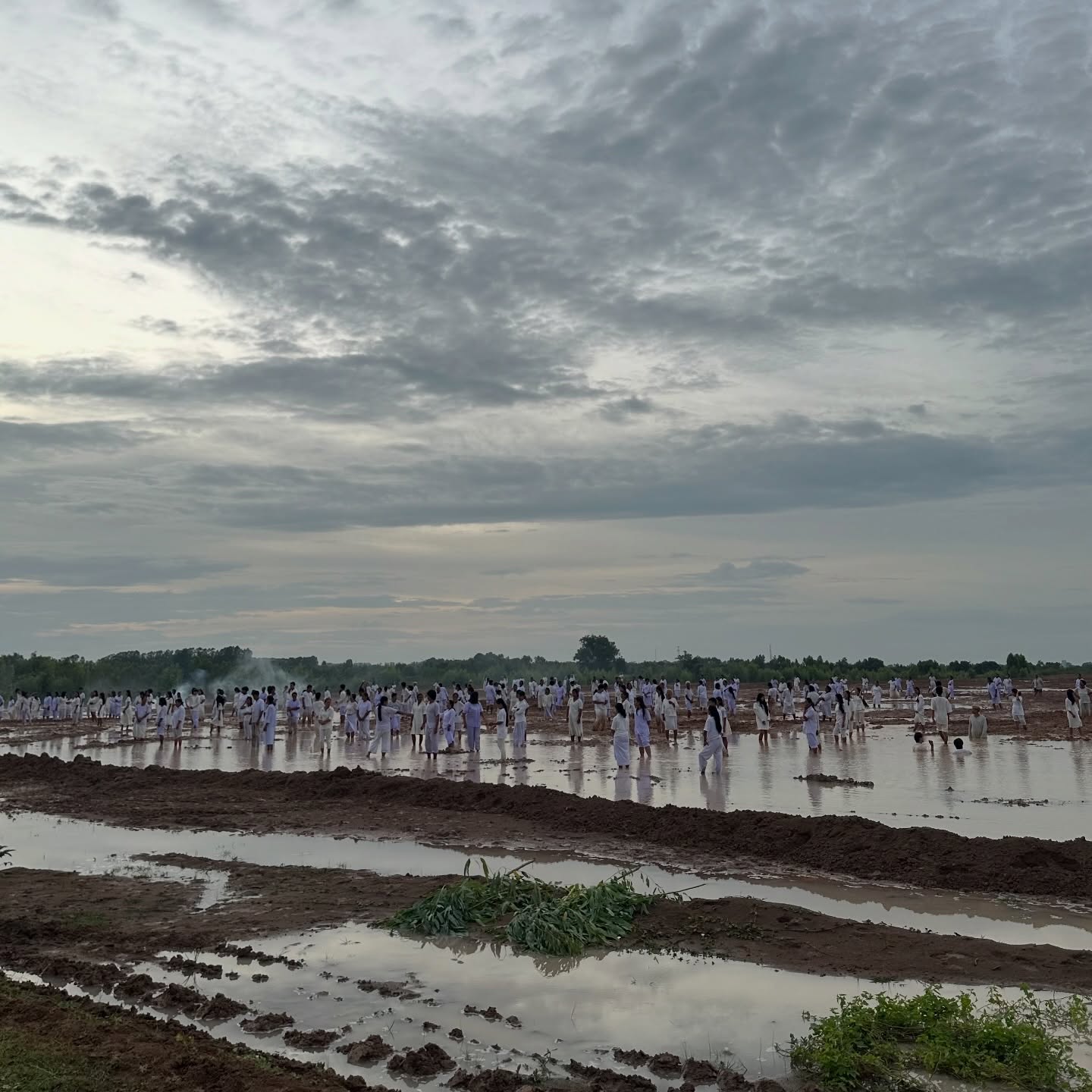 อุ้ม - อิษยา ฮอสุวรรณ