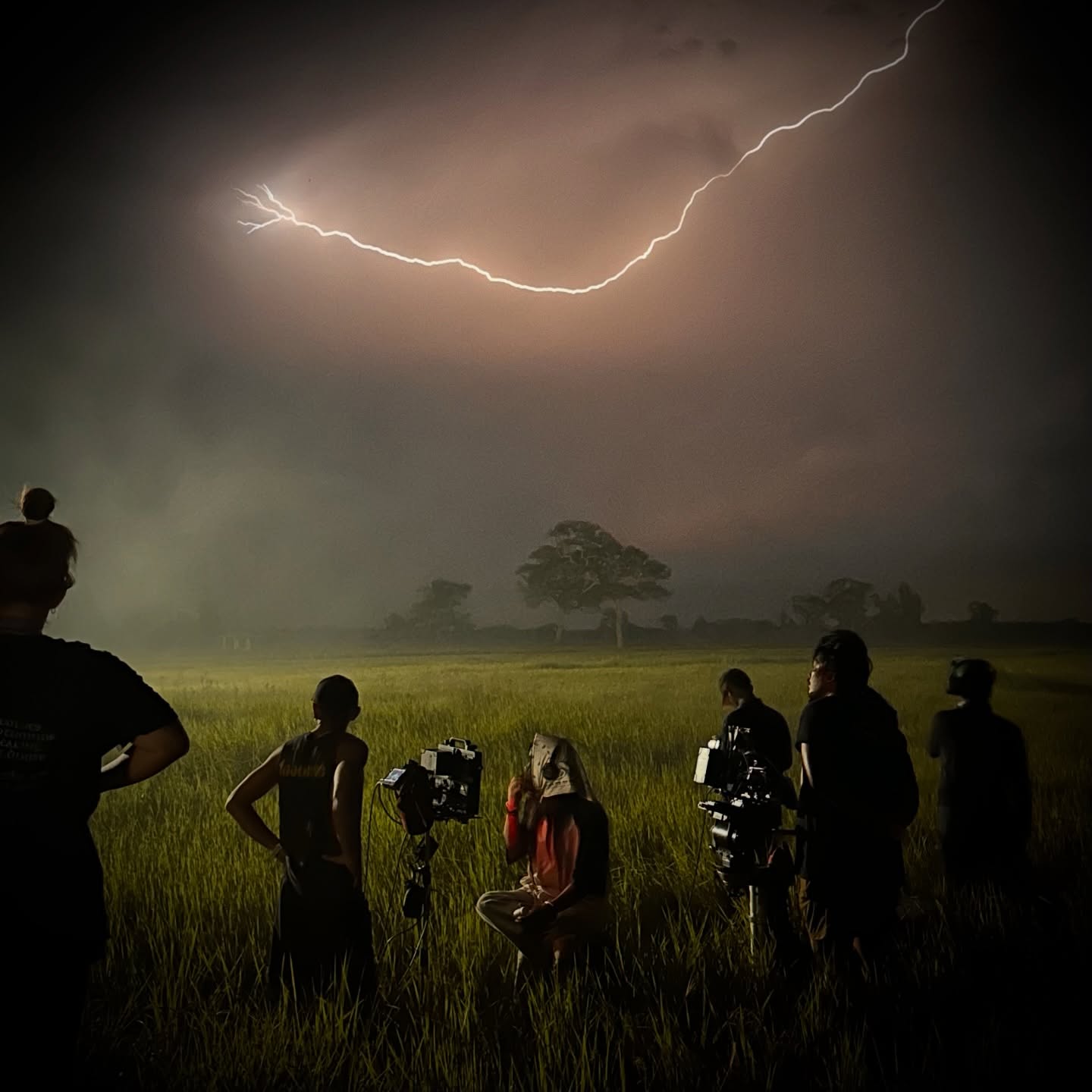 อุ้ม - อิษยา ฮอสุวรรณ