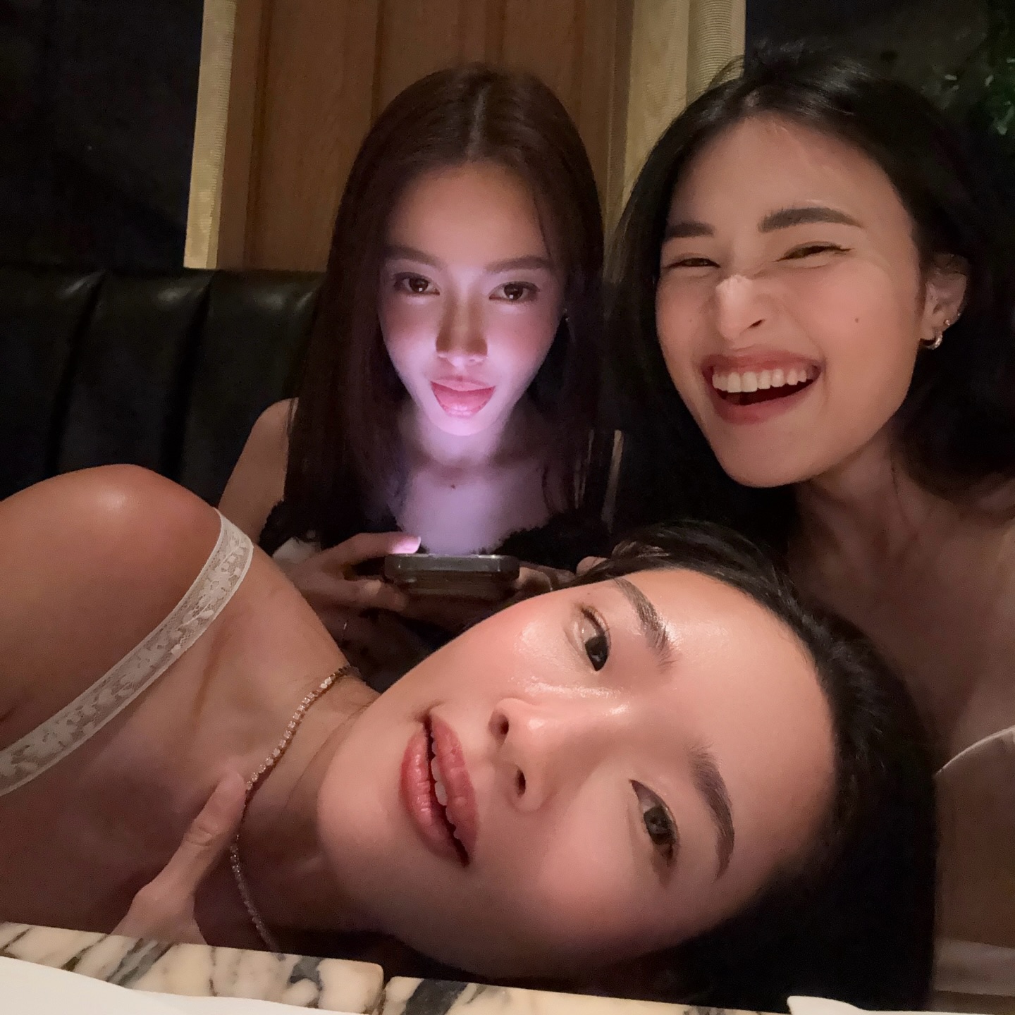 อุ้ม - อิษยา ฮอสุวรรณ