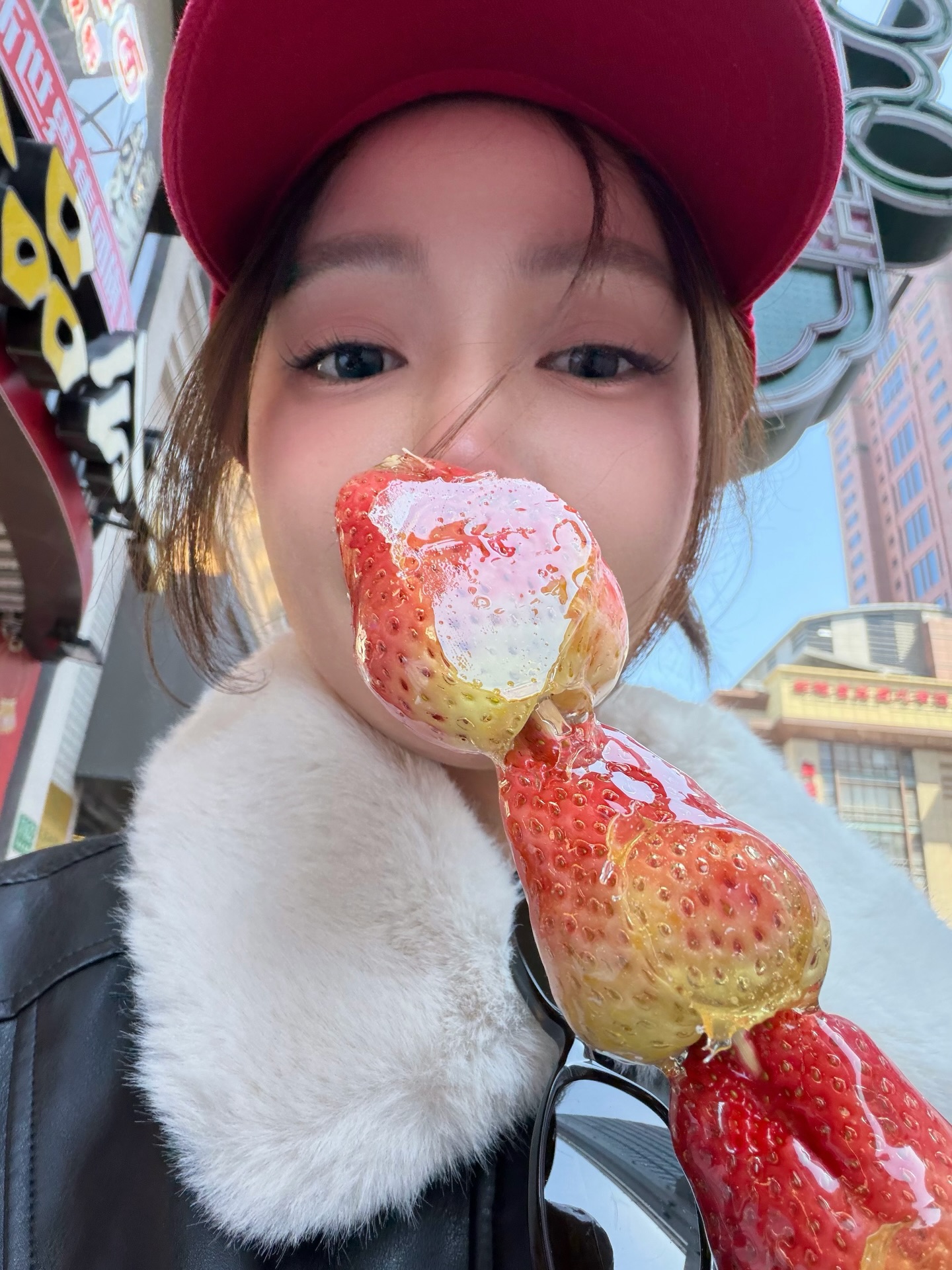 อุ้ม - อิษยา ฮอสุวรรณ