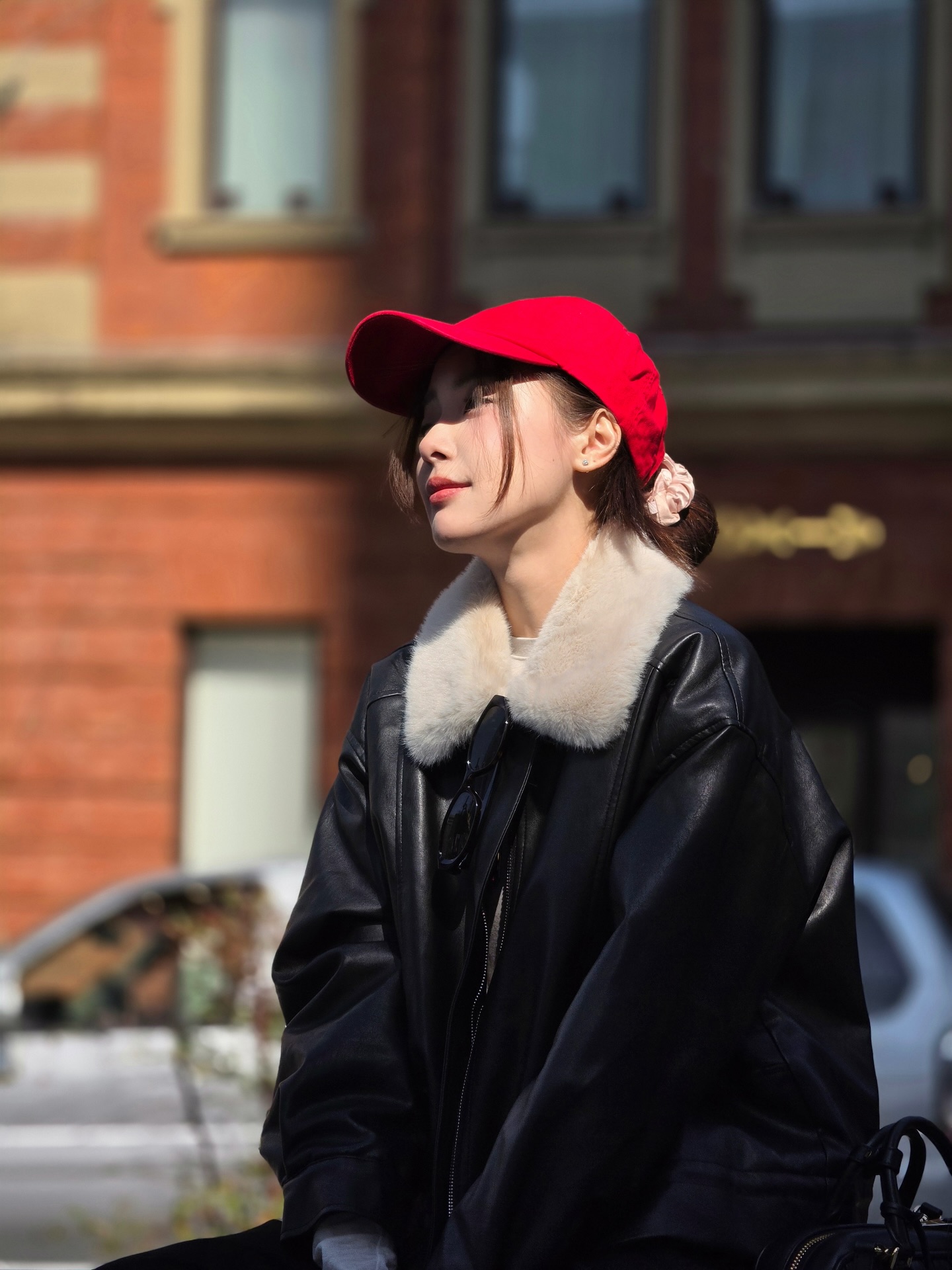 อุ้ม - อิษยา ฮอสุวรรณ