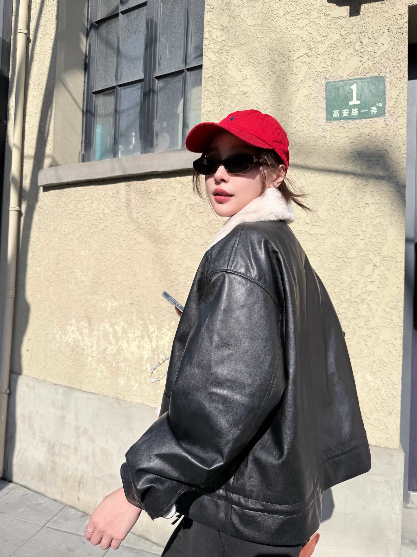 อุ้ม - อิษยา ฮอสุวรรณ