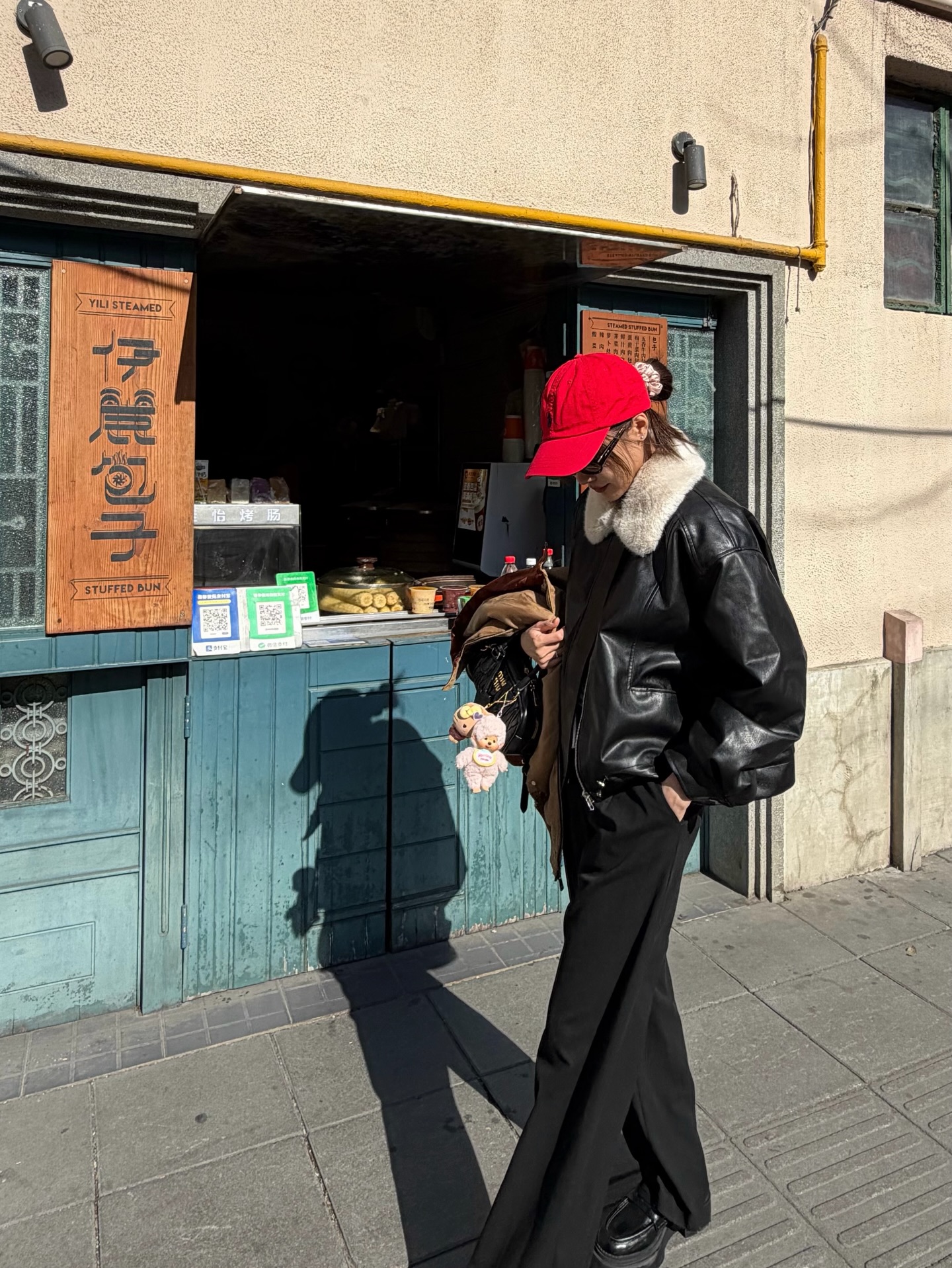 อุ้ม - อิษยา ฮอสุวรรณ