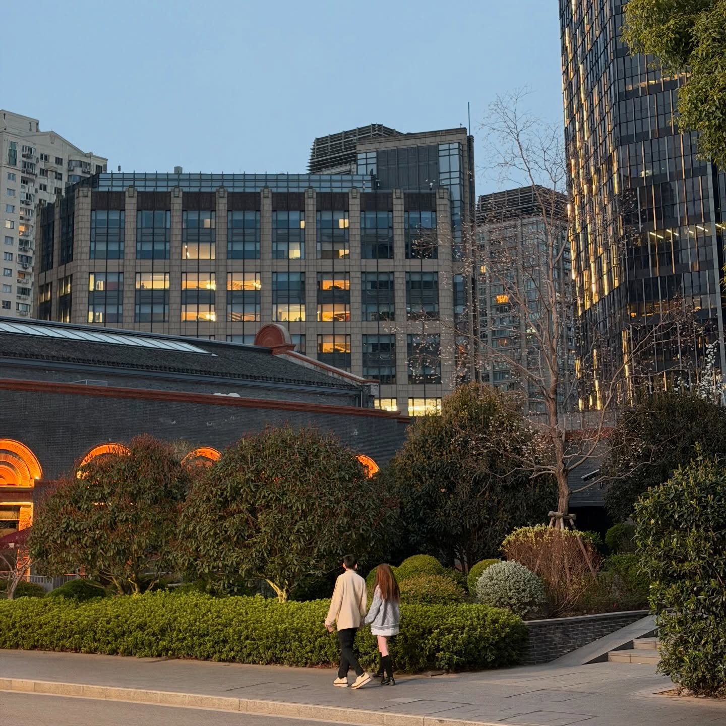 อุ้ม - อิษยา ฮอสุวรรณ