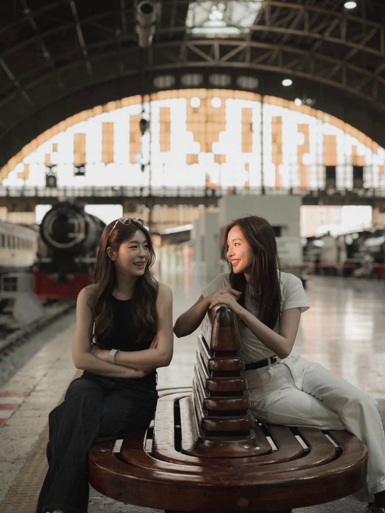 อุ้ม - อิษยา ฮอสุวรรณ