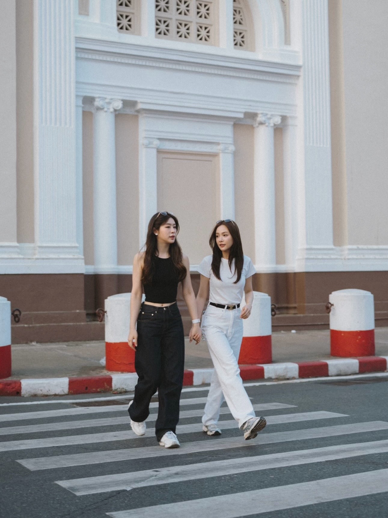 อุ้ม - อิษยา ฮอสุวรรณ