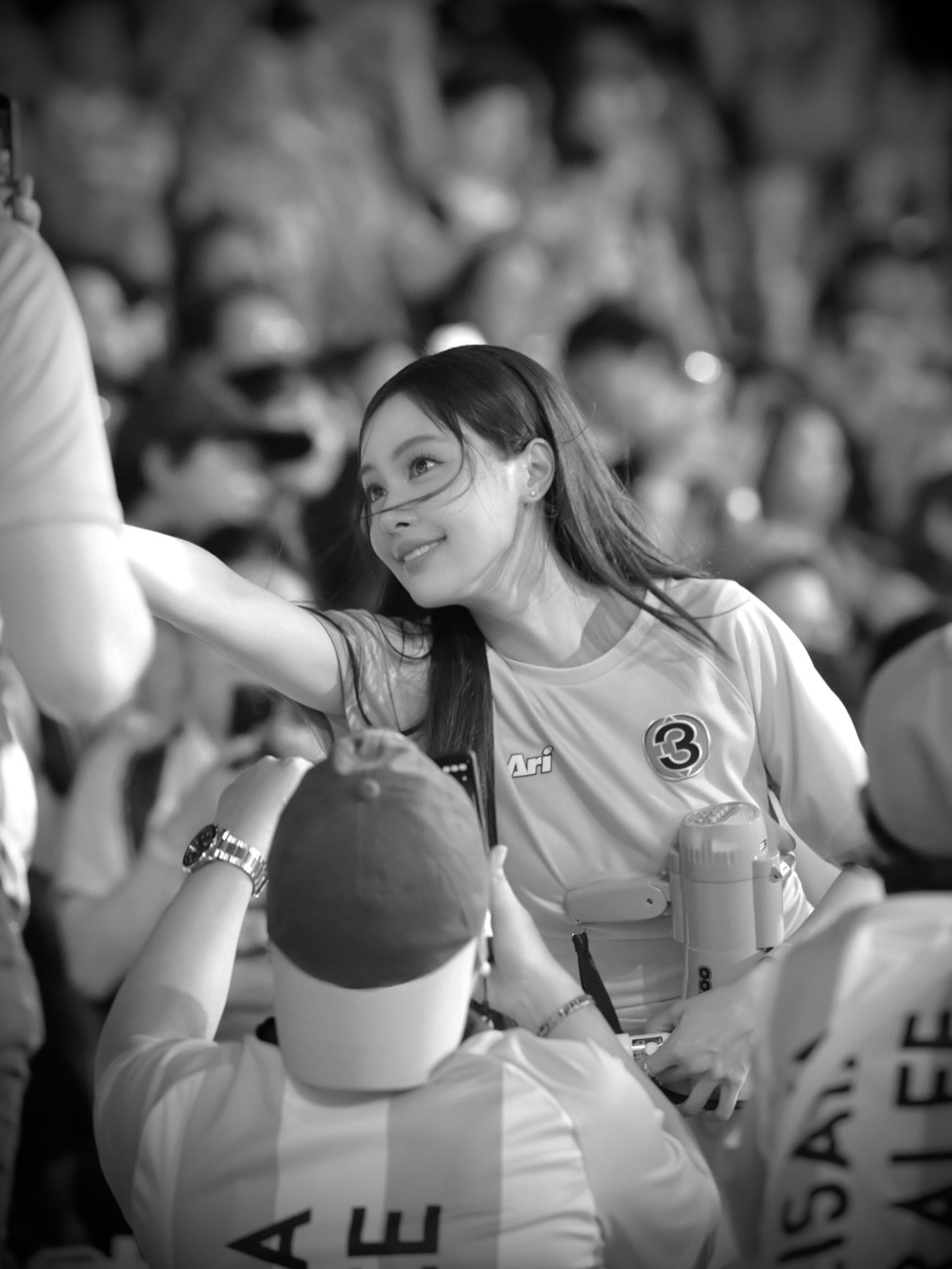 อุ้ม - อิษยา ฮอสุวรรณ