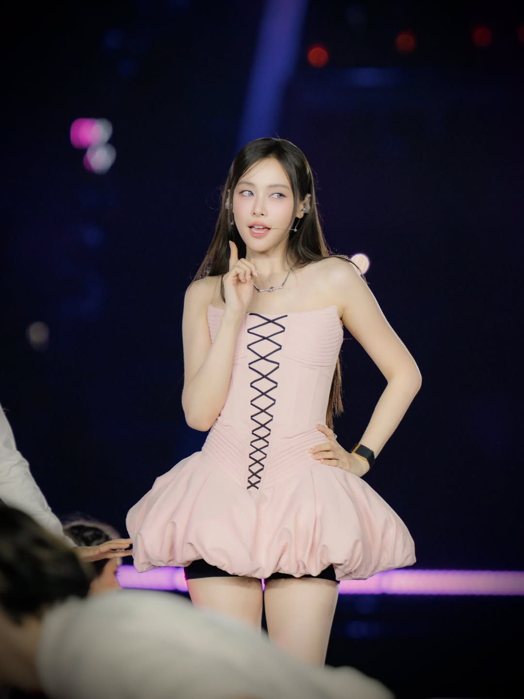 อุ้ม - อิษยา ฮอสุวรรณ