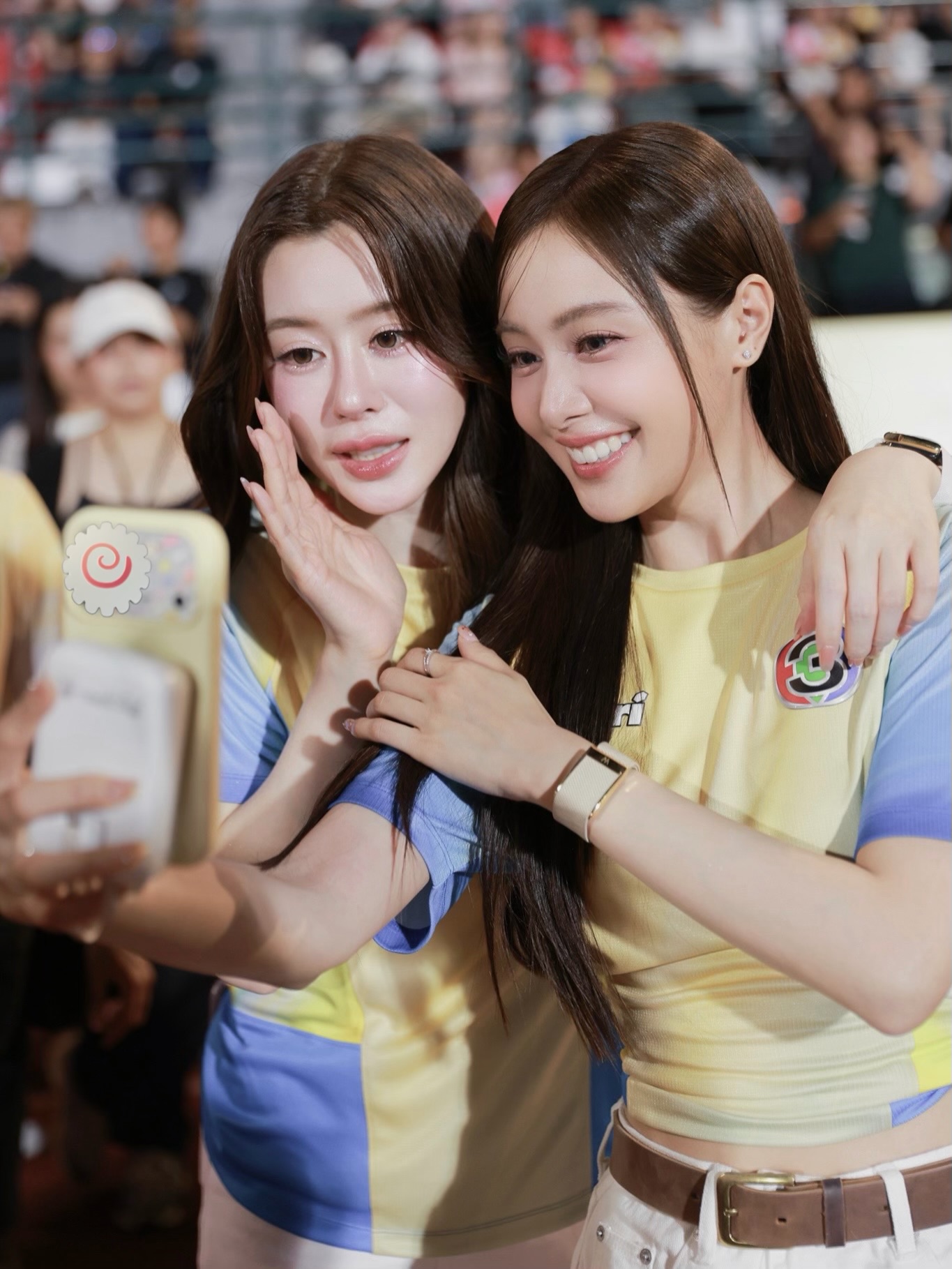 อุ้ม - อิษยา ฮอสุวรรณ