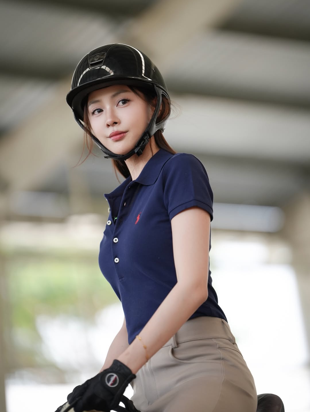 อุ้ม - อิษยา ฮอสุวรรณ