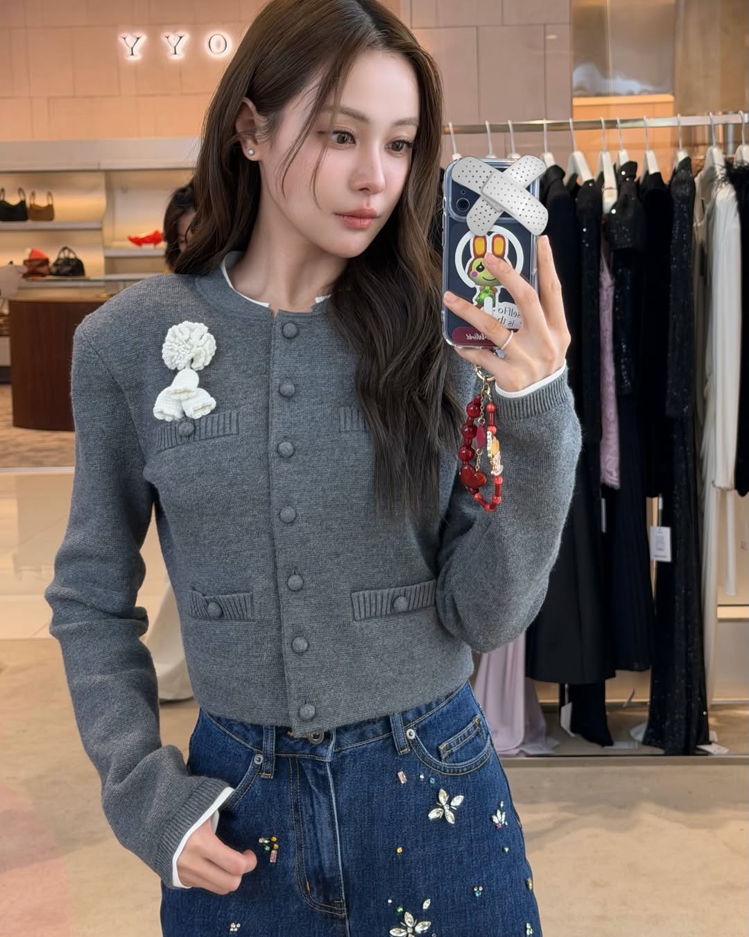 อุ้ม - อิษยา ฮอสุวรรณ