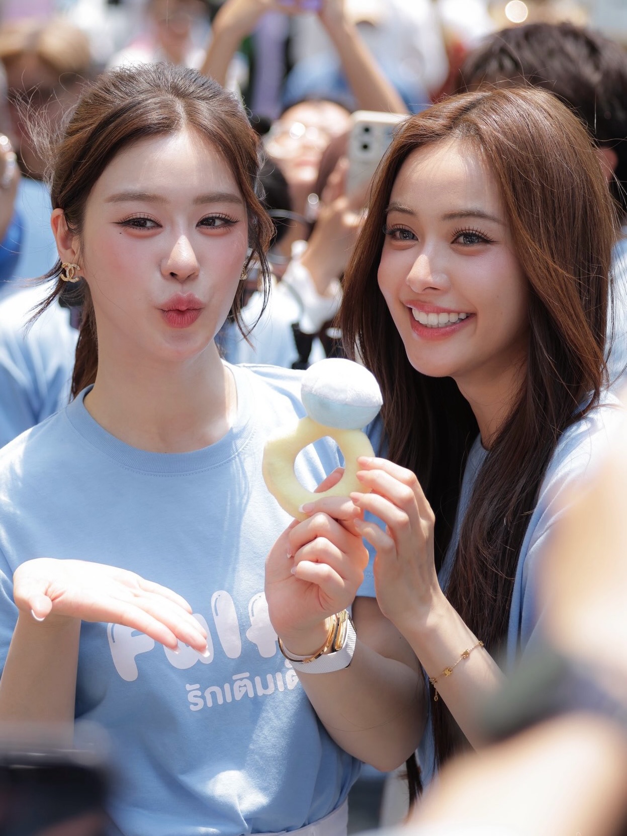 อุ้ม - อิษยา ฮอสุวรรณ