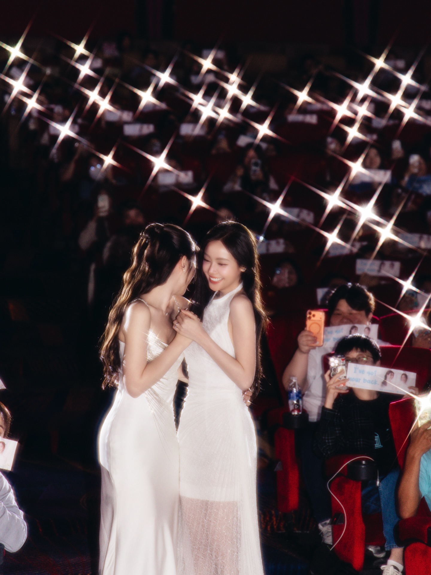 อุ้ม - อิษยา ฮอสุวรรณ
