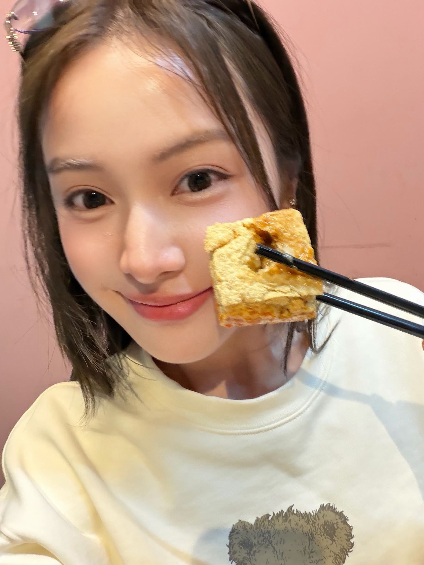 อุ้ม - อิษยา ฮอสุวรรณ