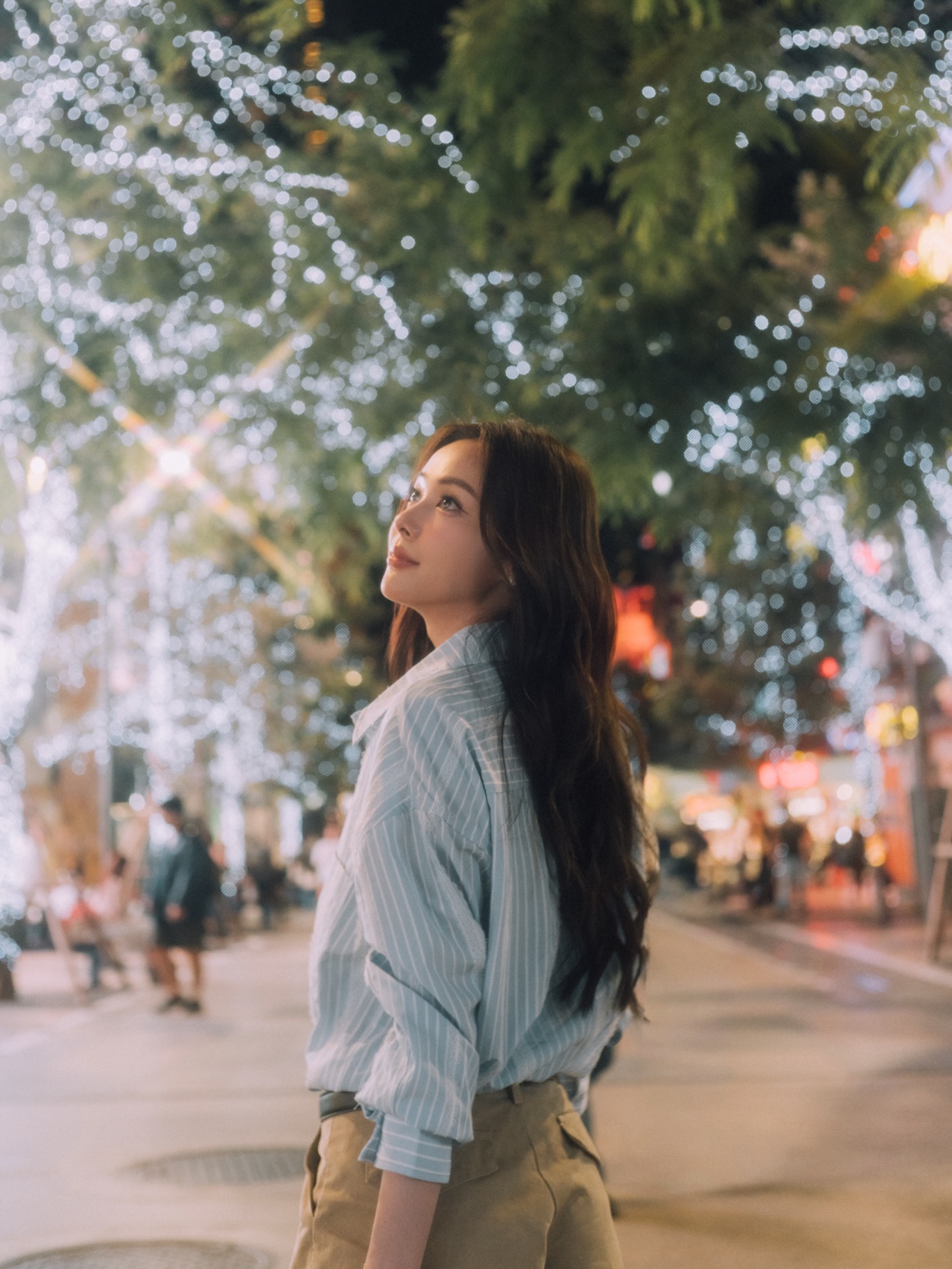 อุ้ม - อิษยา ฮอสุวรรณ