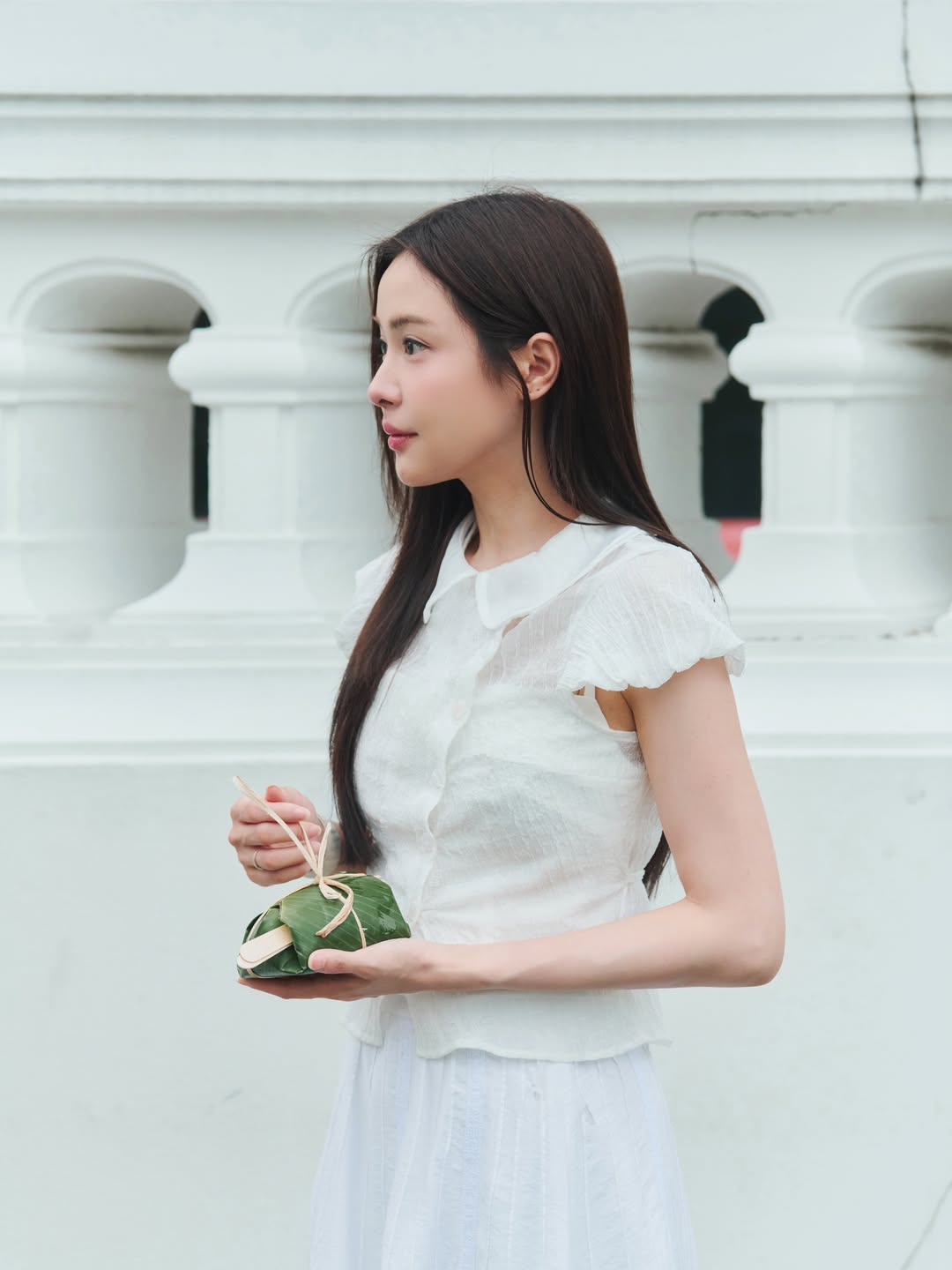 อุ้ม - อิษยา ฮอสุวรรณ
