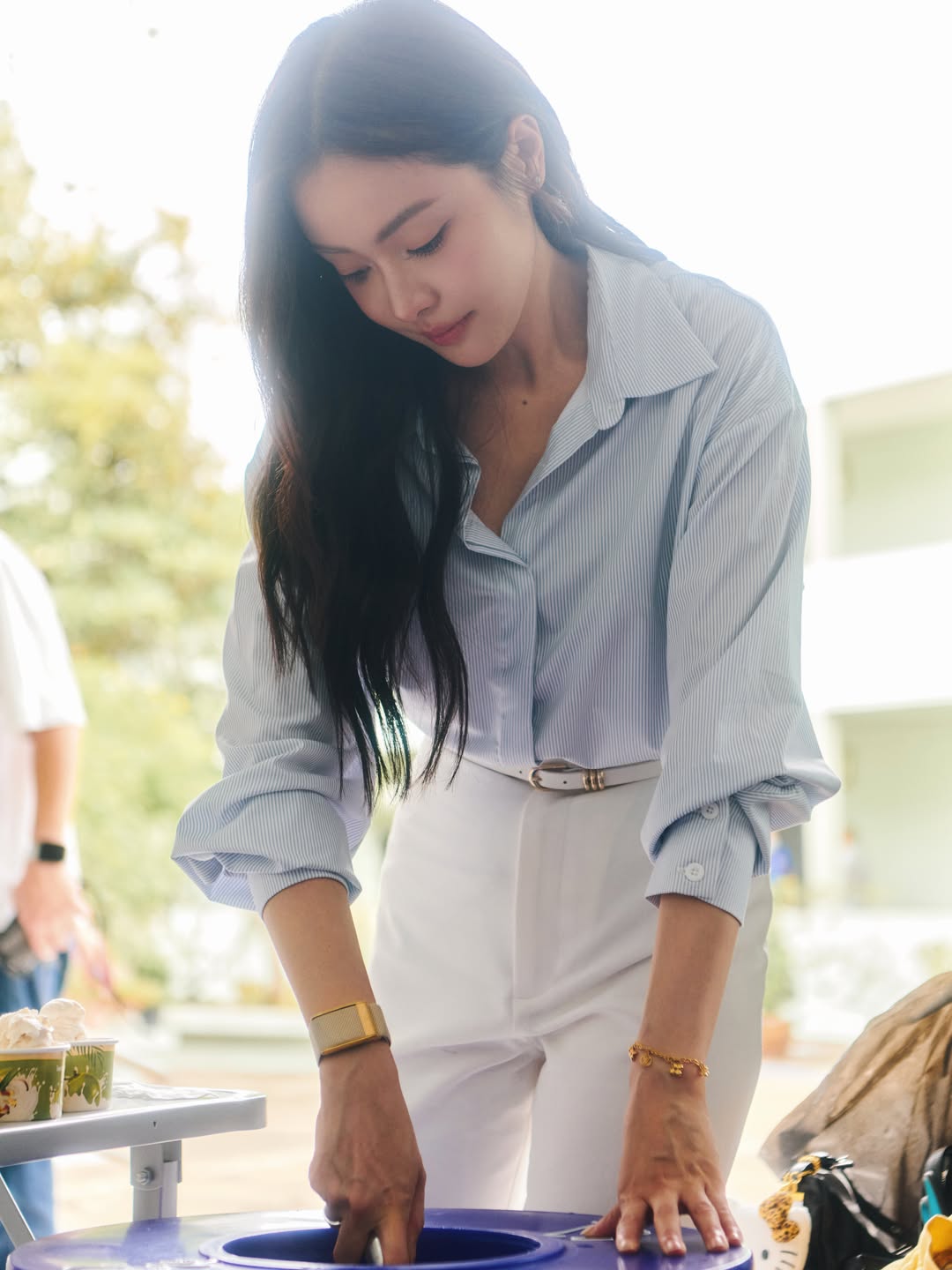 อุ้ม - อิษยา ฮอสุวรรณ