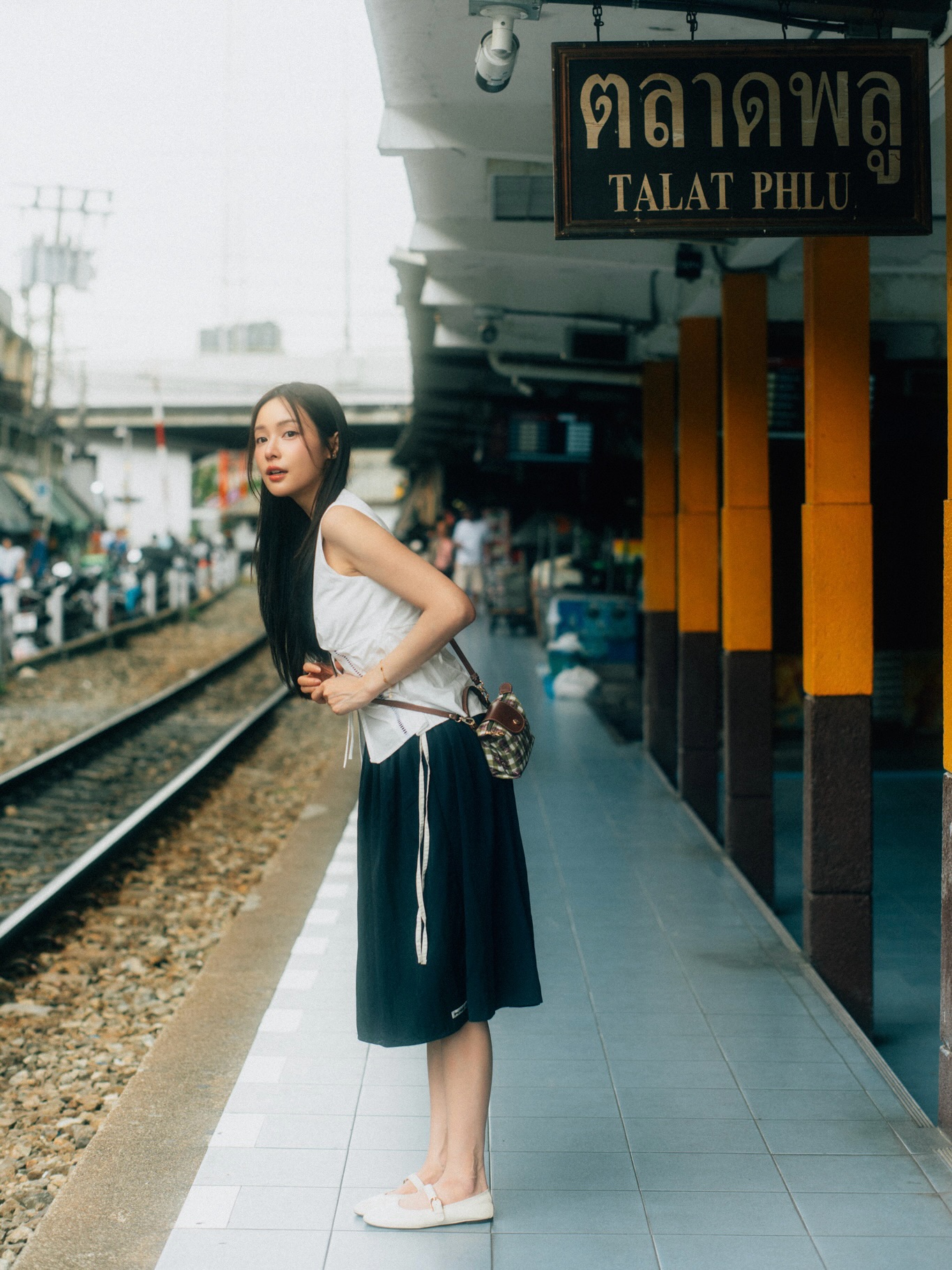 อุ้ม - อิษยา ฮอสุวรรณ