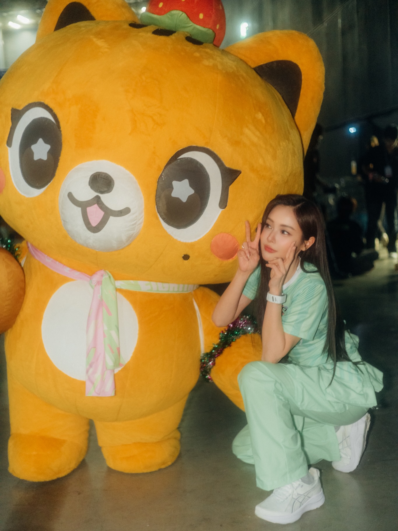 อุ้ม - อิษยา ฮอสุวรรณ