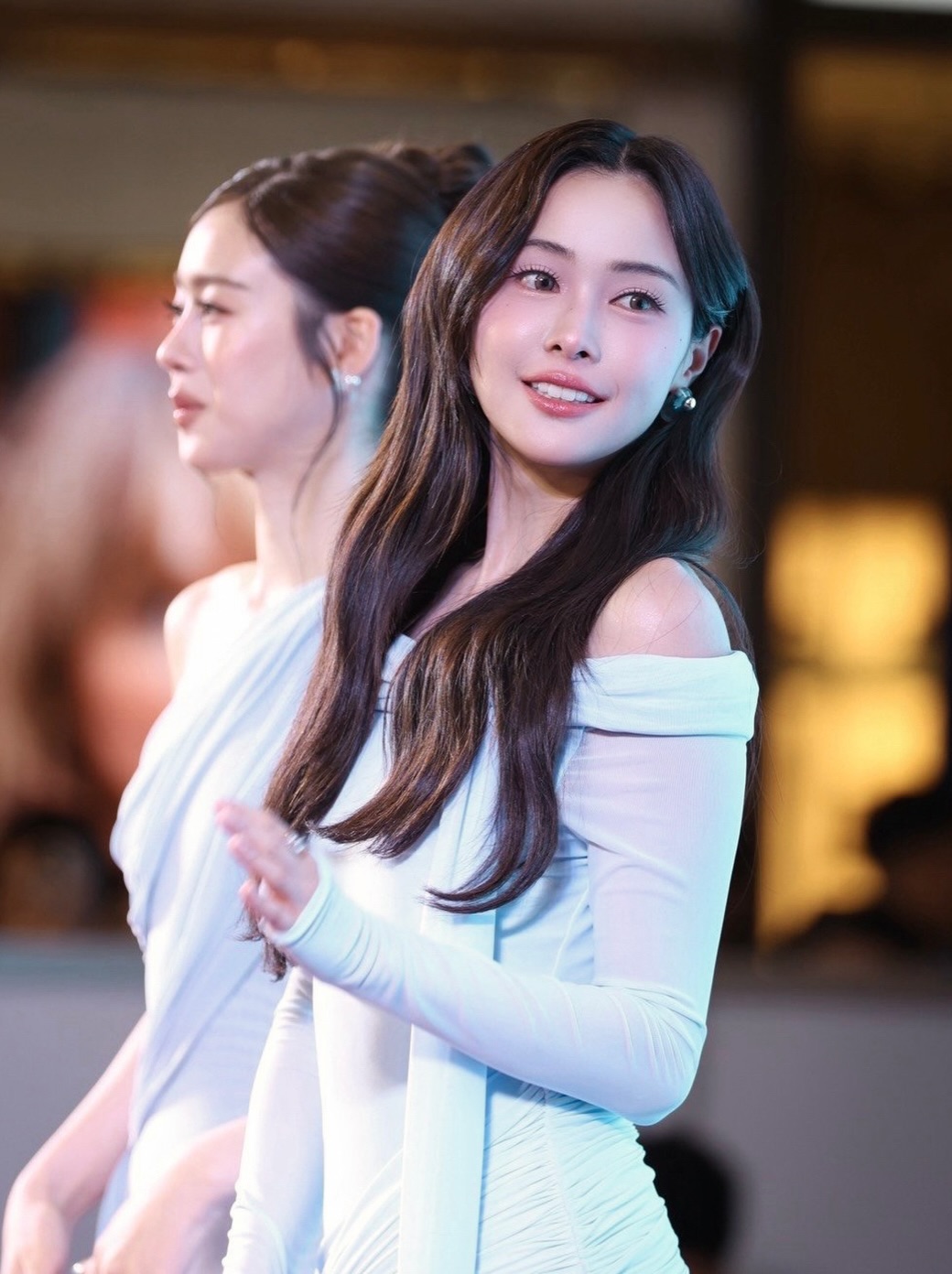 อุ้ม - อิษยา ฮอสุวรรณ