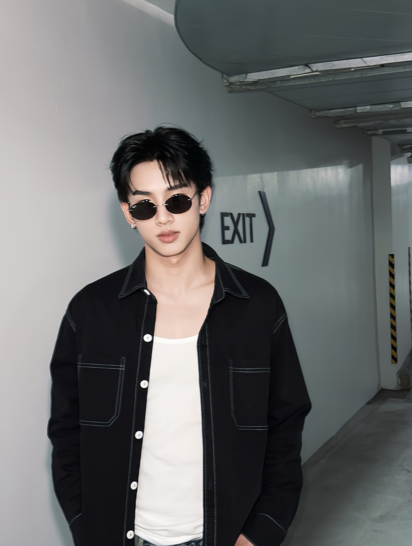 เซิร์ฟ - พชร ศิลปสุนทร