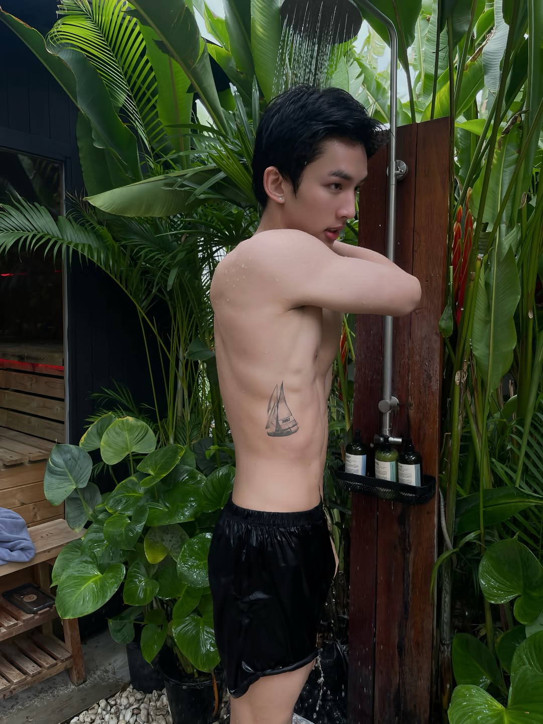 เซิร์ฟ - พชร ศิลปสุนทร