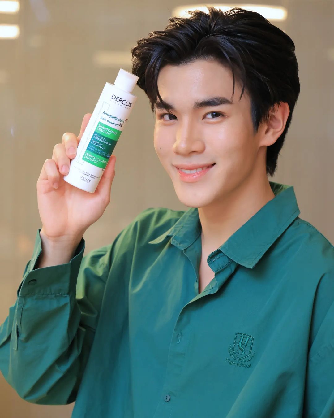 โฟร์ท - ณัฐวรรธน์ จิโรชน์ธิกุล