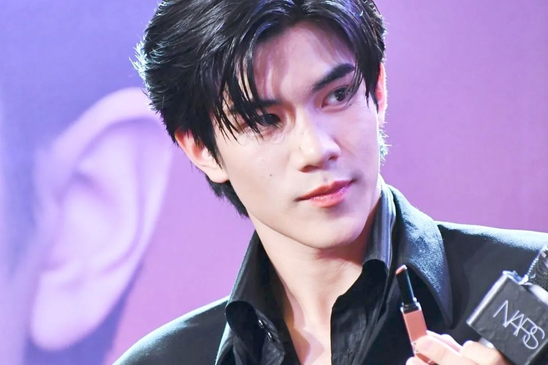 โฟร์ท - ณัฐวรรธน์ จิโรชน์ธิกุล