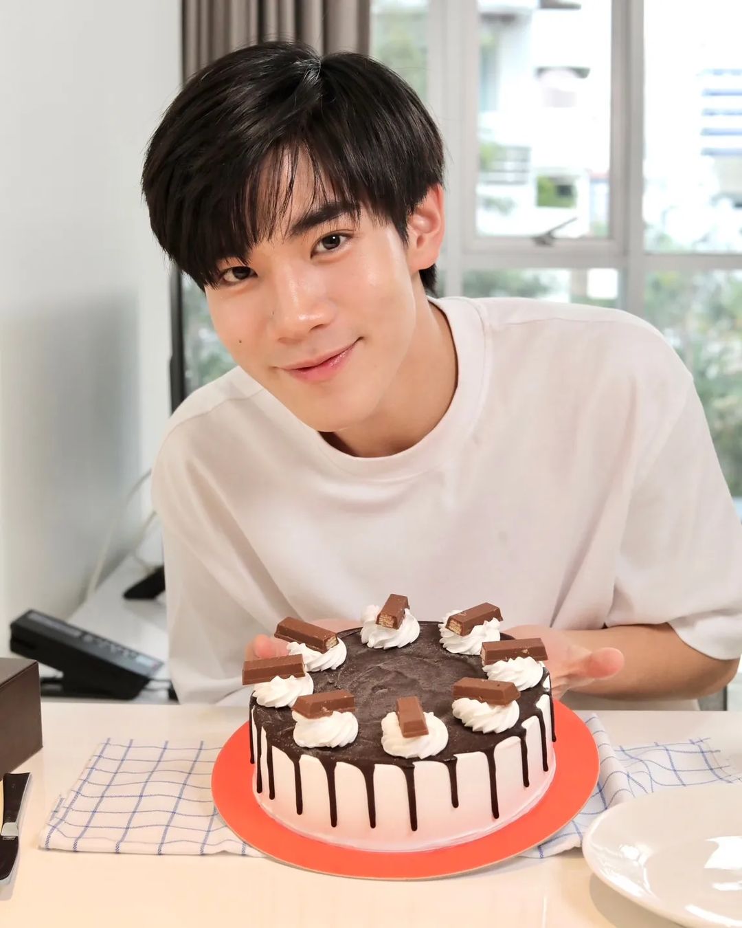 โฟร์ท - ณัฐวรรธน์ จิโรชน์ธิกุล