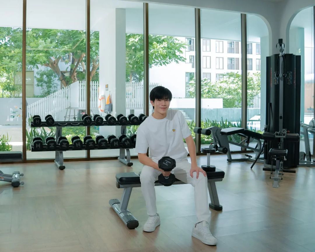 โฟร์ท - ณัฐวรรธน์ จิโรชน์ธิกุล