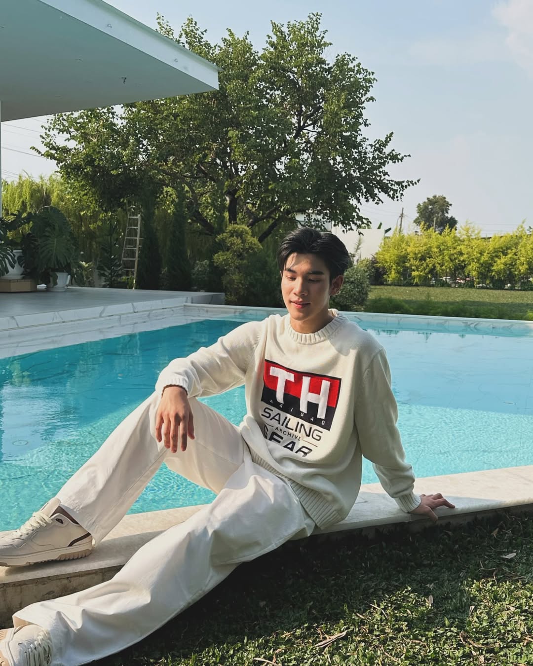 โฟร์ท - ณัฐวรรธน์ จิโรชน์ธิกุล