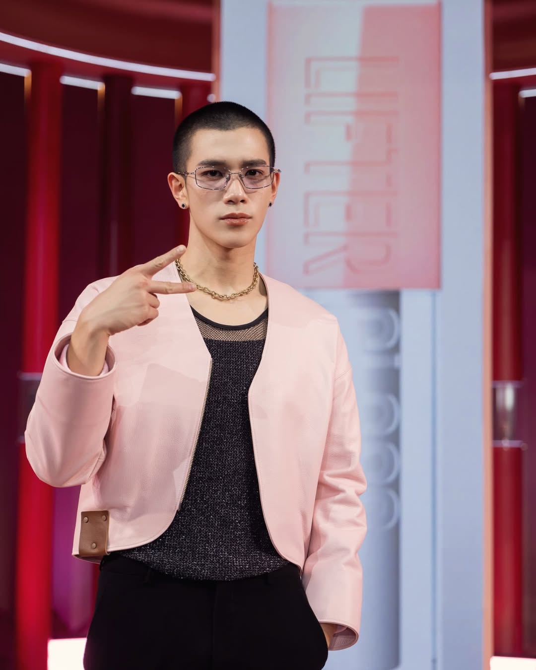 โฟร์ท - ณัฐวรรธน์ จิโรชน์ธิกุล