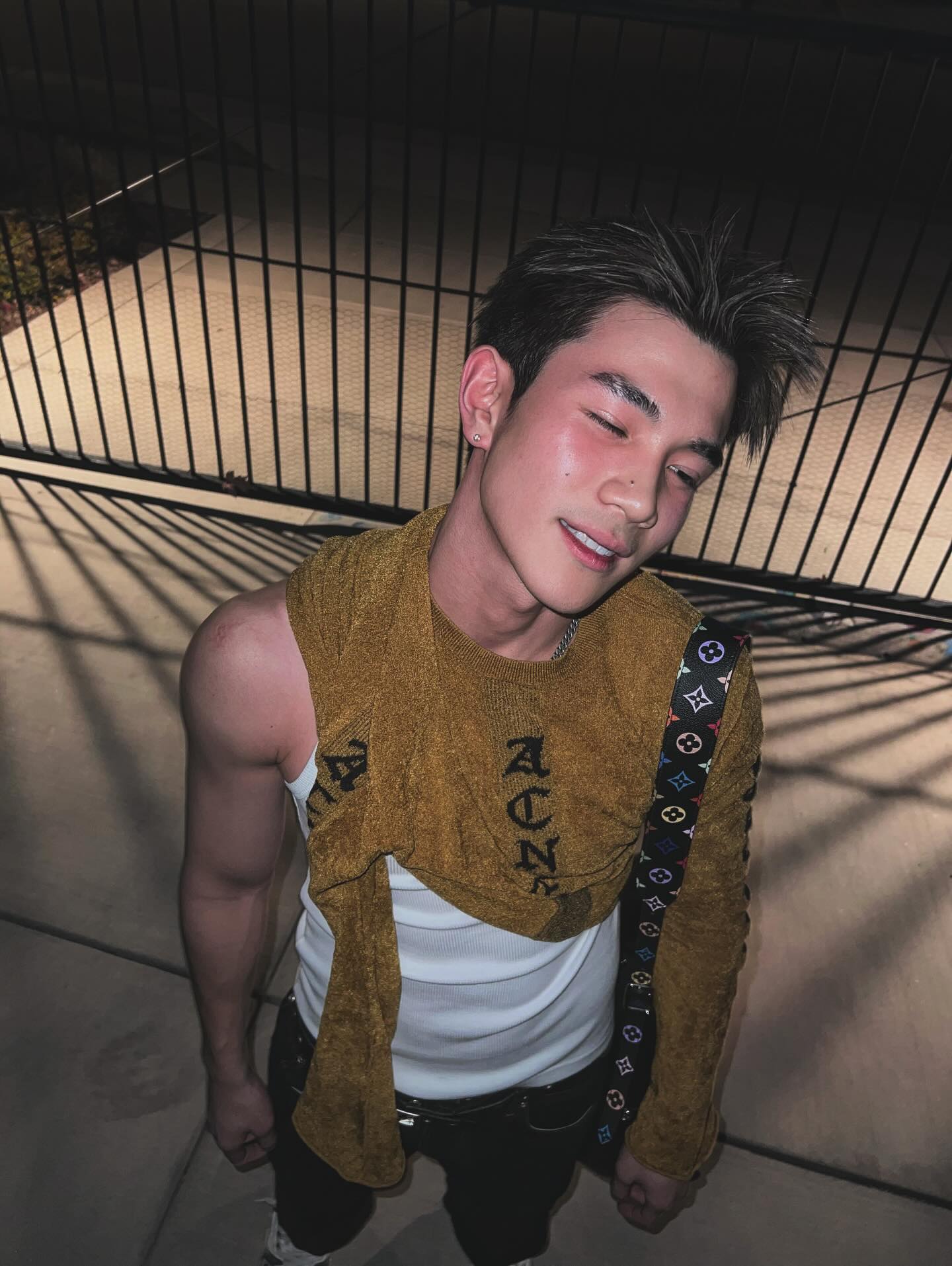 โฟร์ท - ณัฐวรรธน์ จิโรชน์ธิกุล