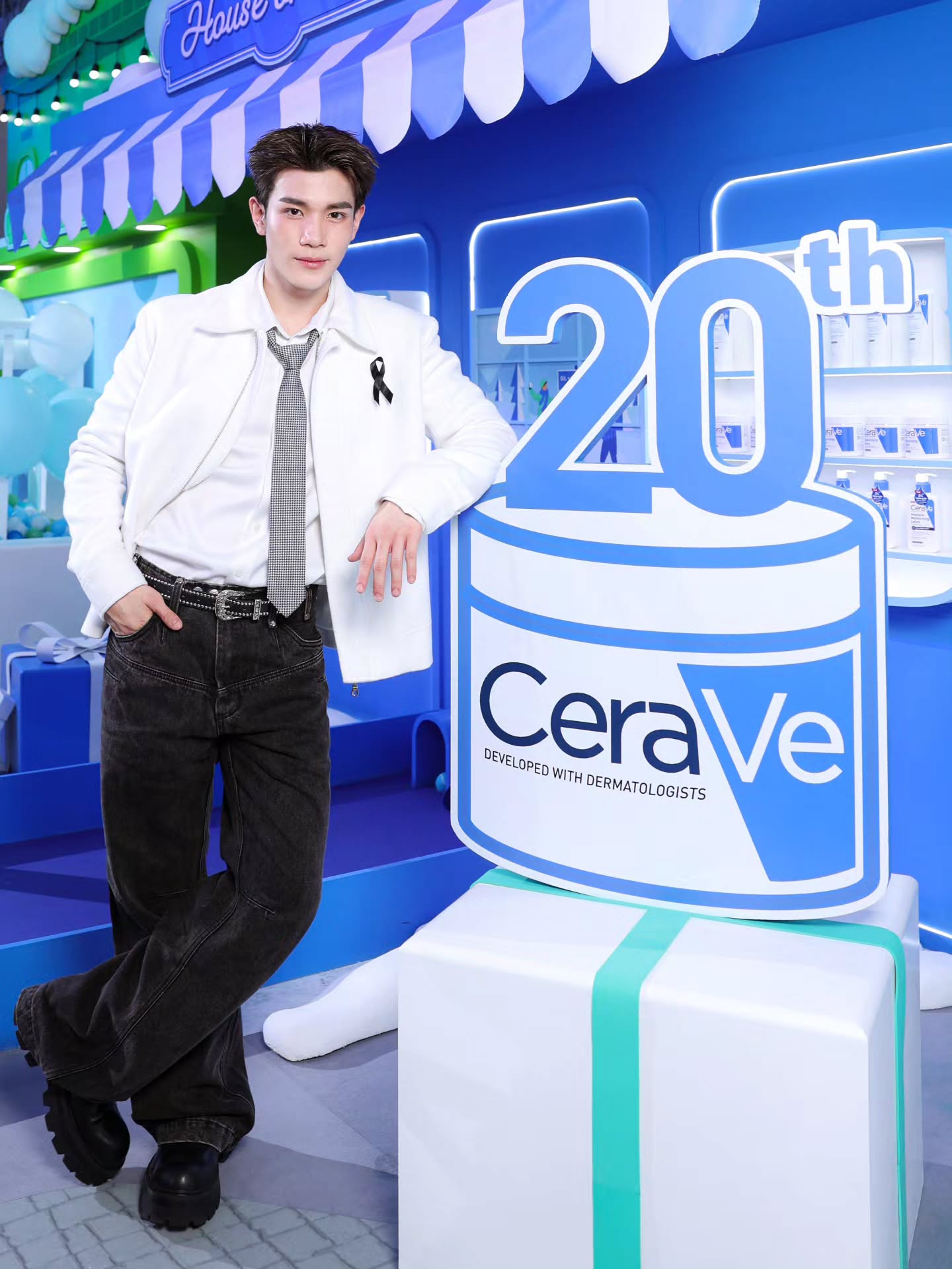 โฟร์ท - ณัฐวรรธน์ จิโรชน์ธิกุล