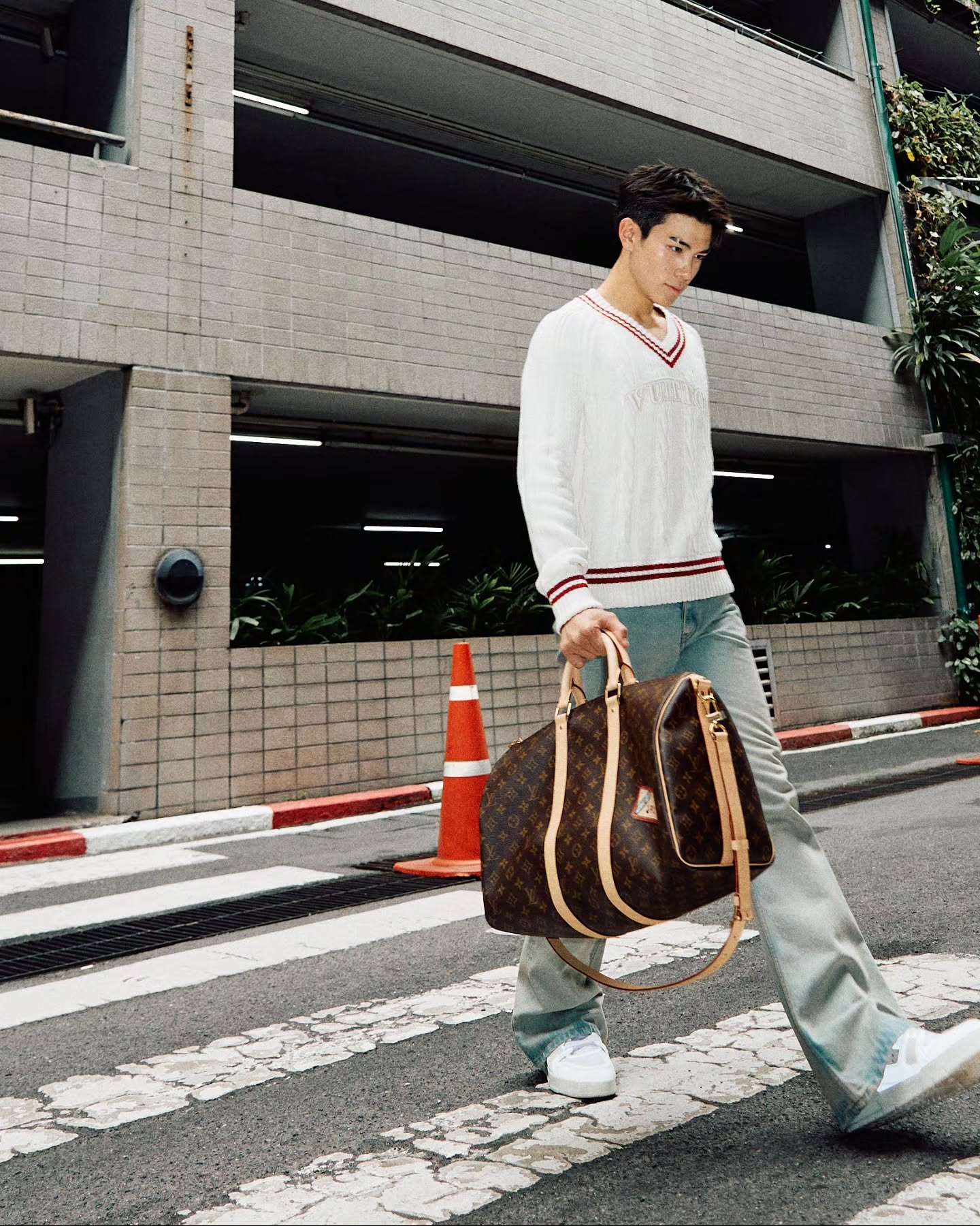 โฟร์ท - ณัฐวรรธน์ จิโรชน์ธิกุล