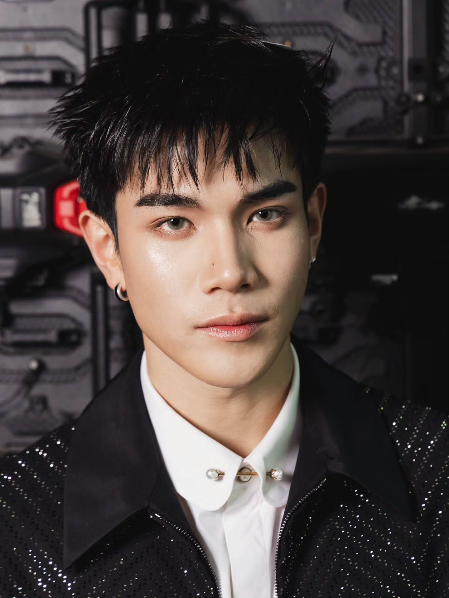 โฟร์ท - ณัฐวรรธน์ จิโรชน์ธิกุล