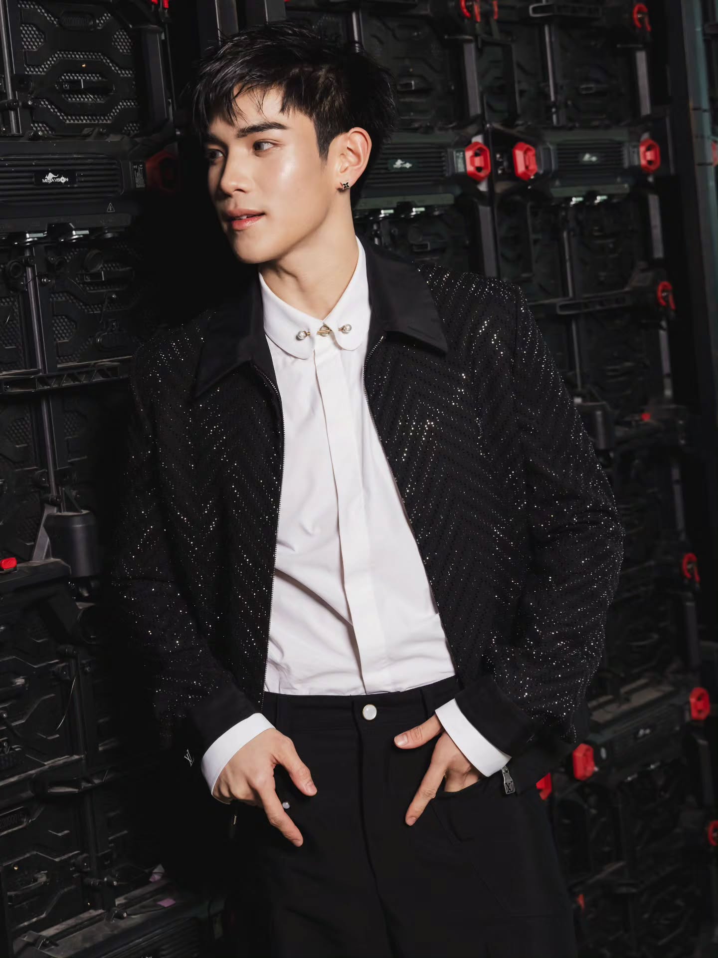 โฟร์ท - ณัฐวรรธน์ จิโรชน์ธิกุล