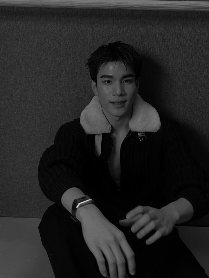 โฟร์ท - ณัฐวรรธน์ จิโรชน์ธิกุล