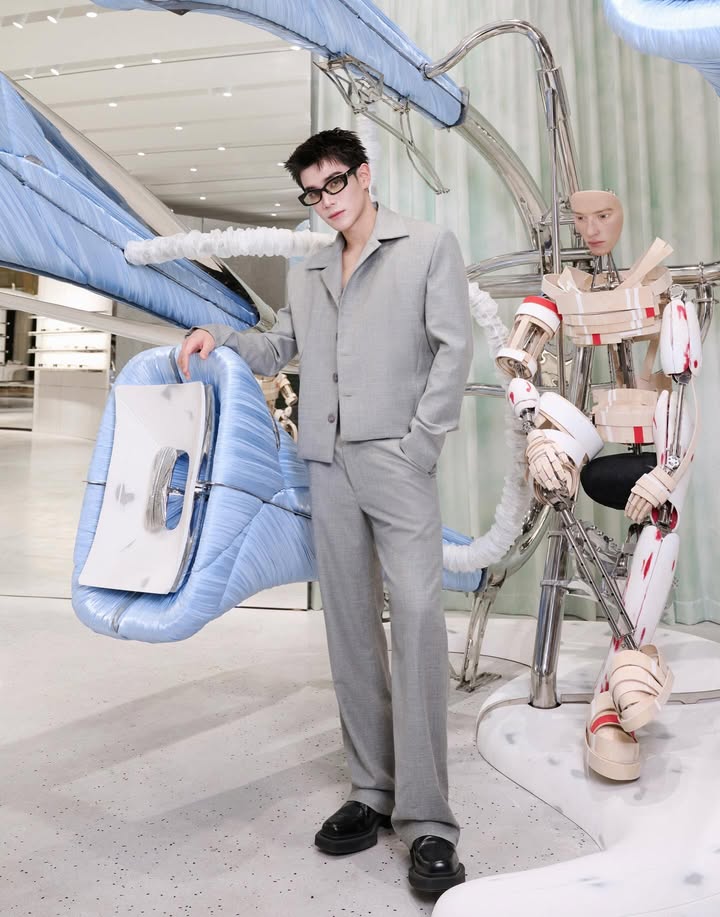 โฟร์ท - ณัฐวรรธน์ จิโรชน์ธิกุล