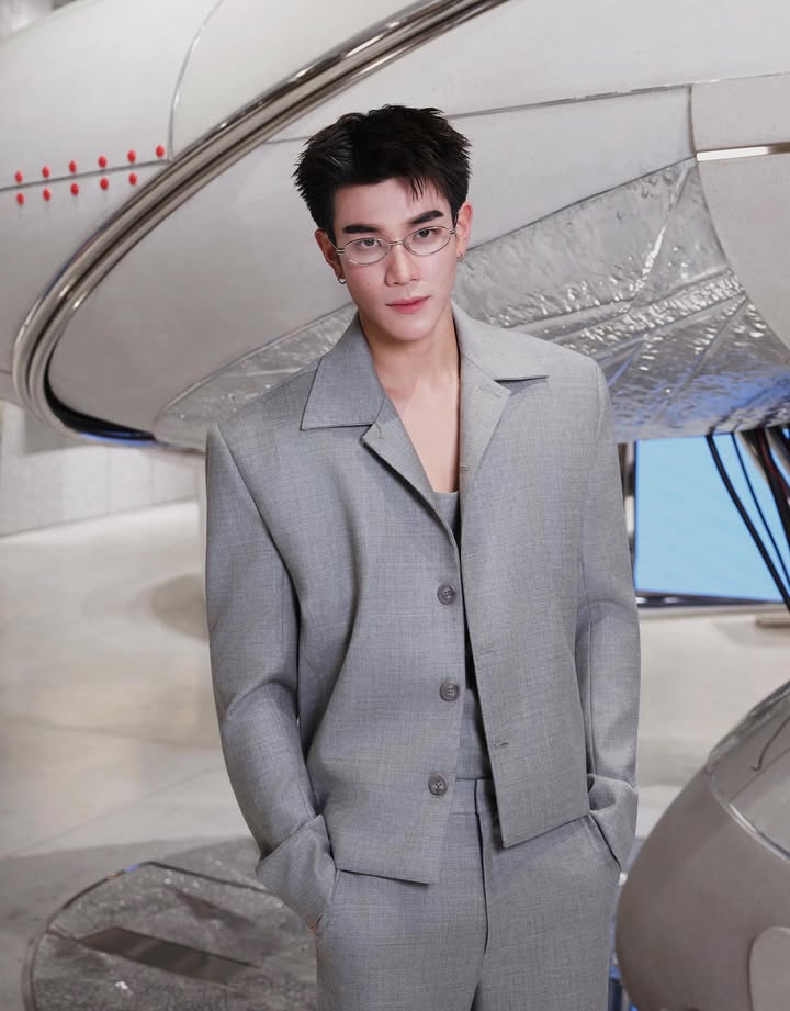 โฟร์ท - ณัฐวรรธน์ จิโรชน์ธิกุล