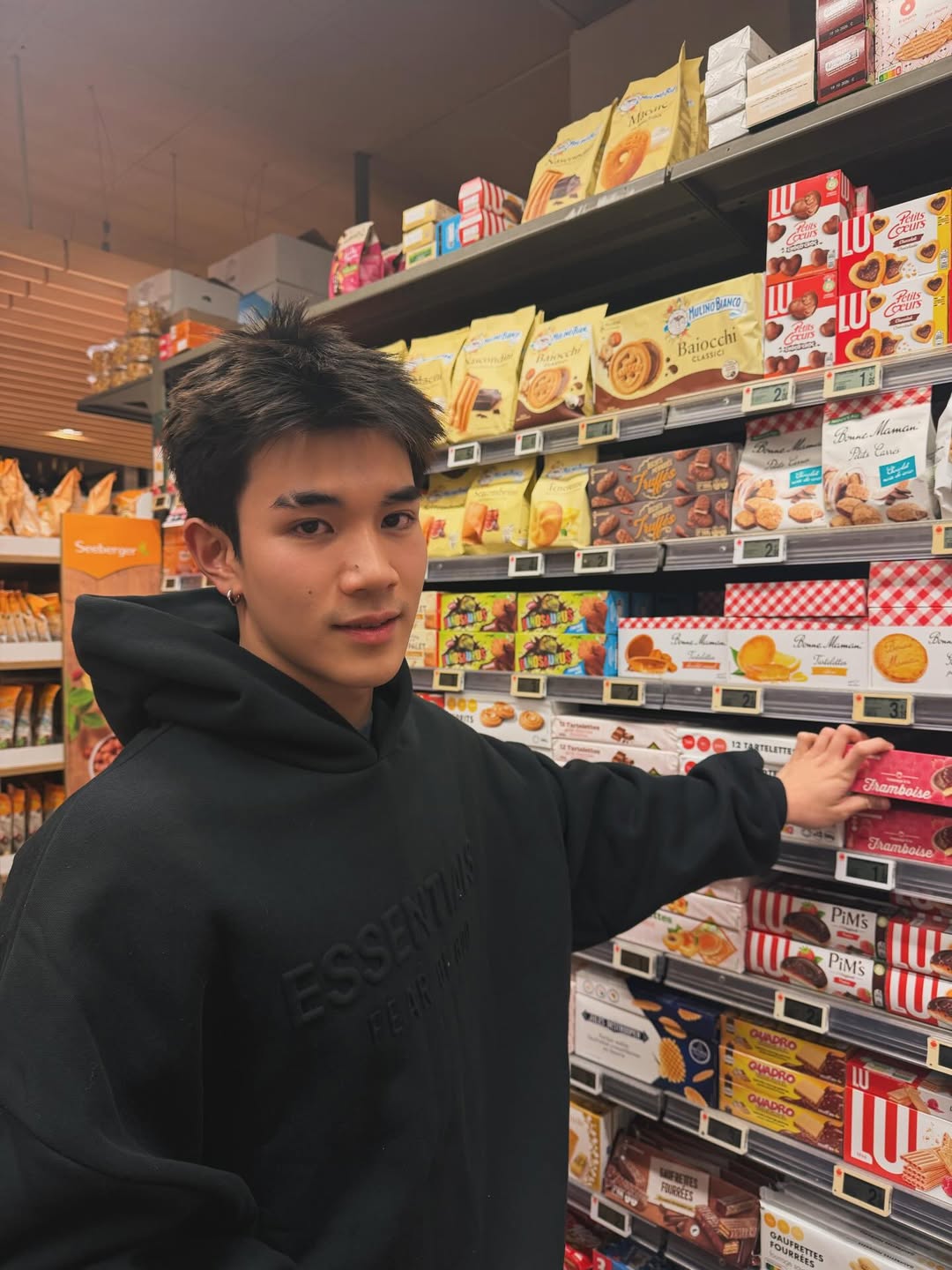 โฟร์ท - ณัฐวรรธน์ จิโรชน์ธิกุล