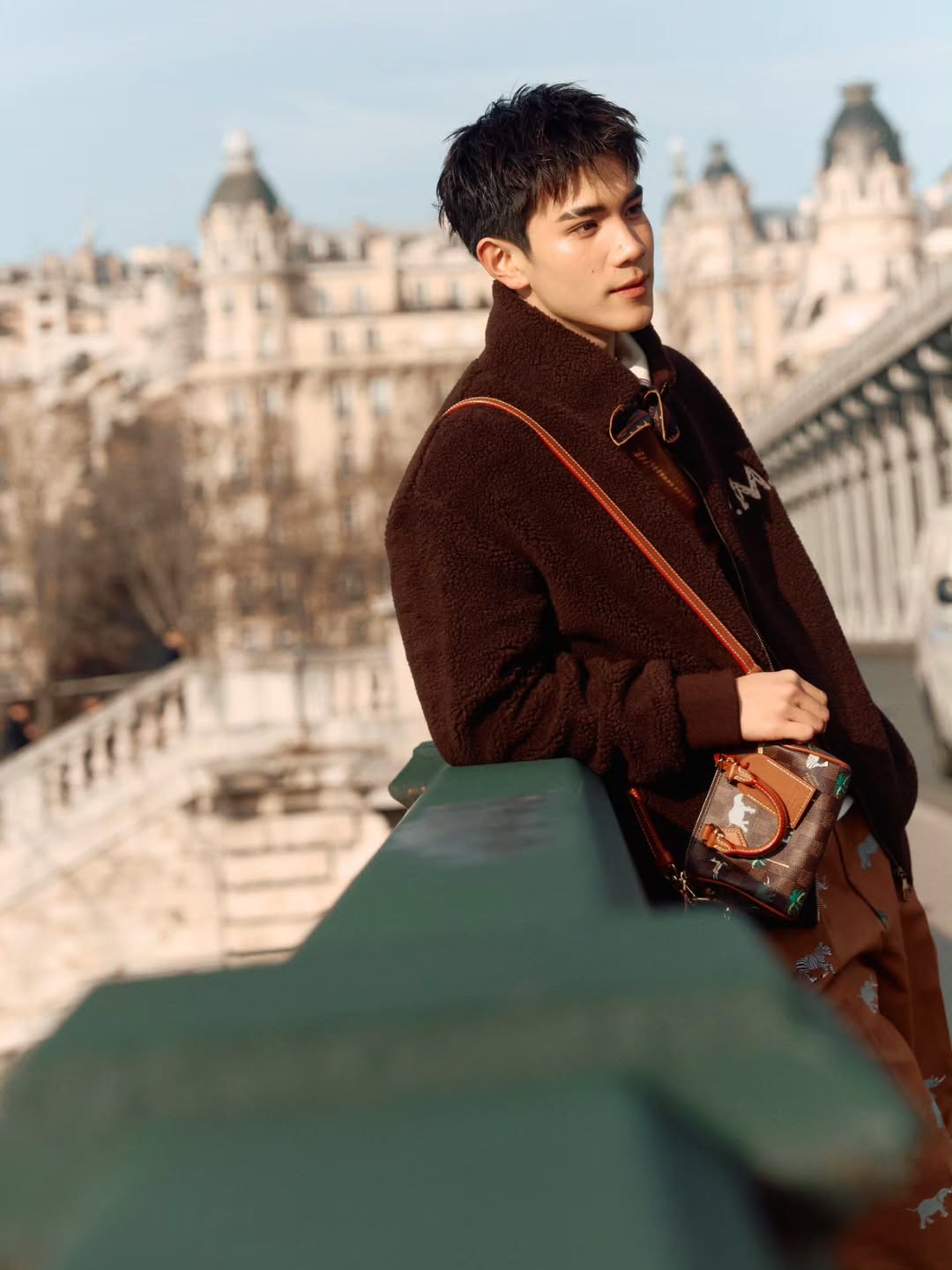 โฟร์ท - ณัฐวรรธน์ จิโรชน์ธิกุล