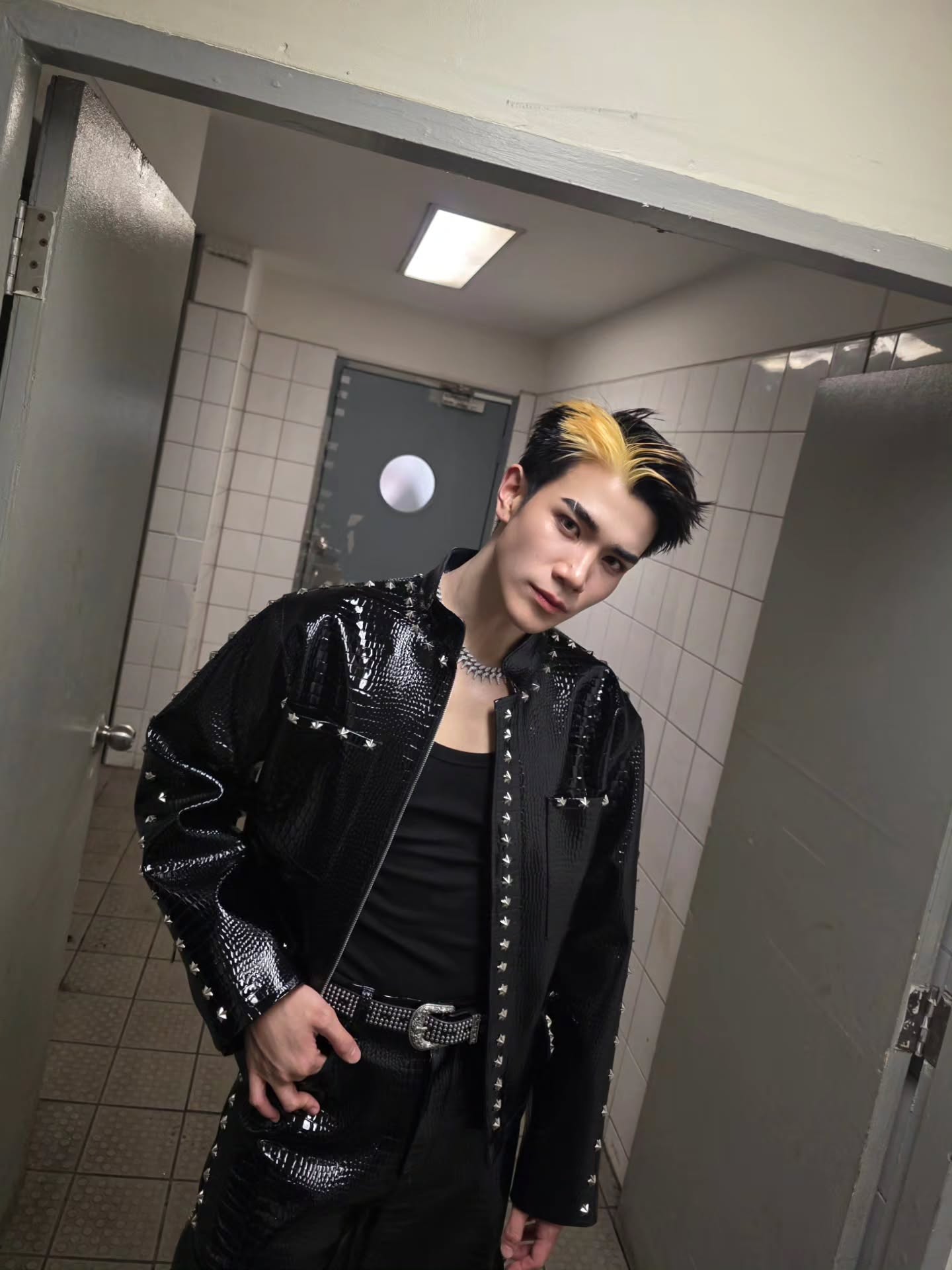 โฟร์ท - ณัฐวรรธน์ จิโรชน์ธิกุล