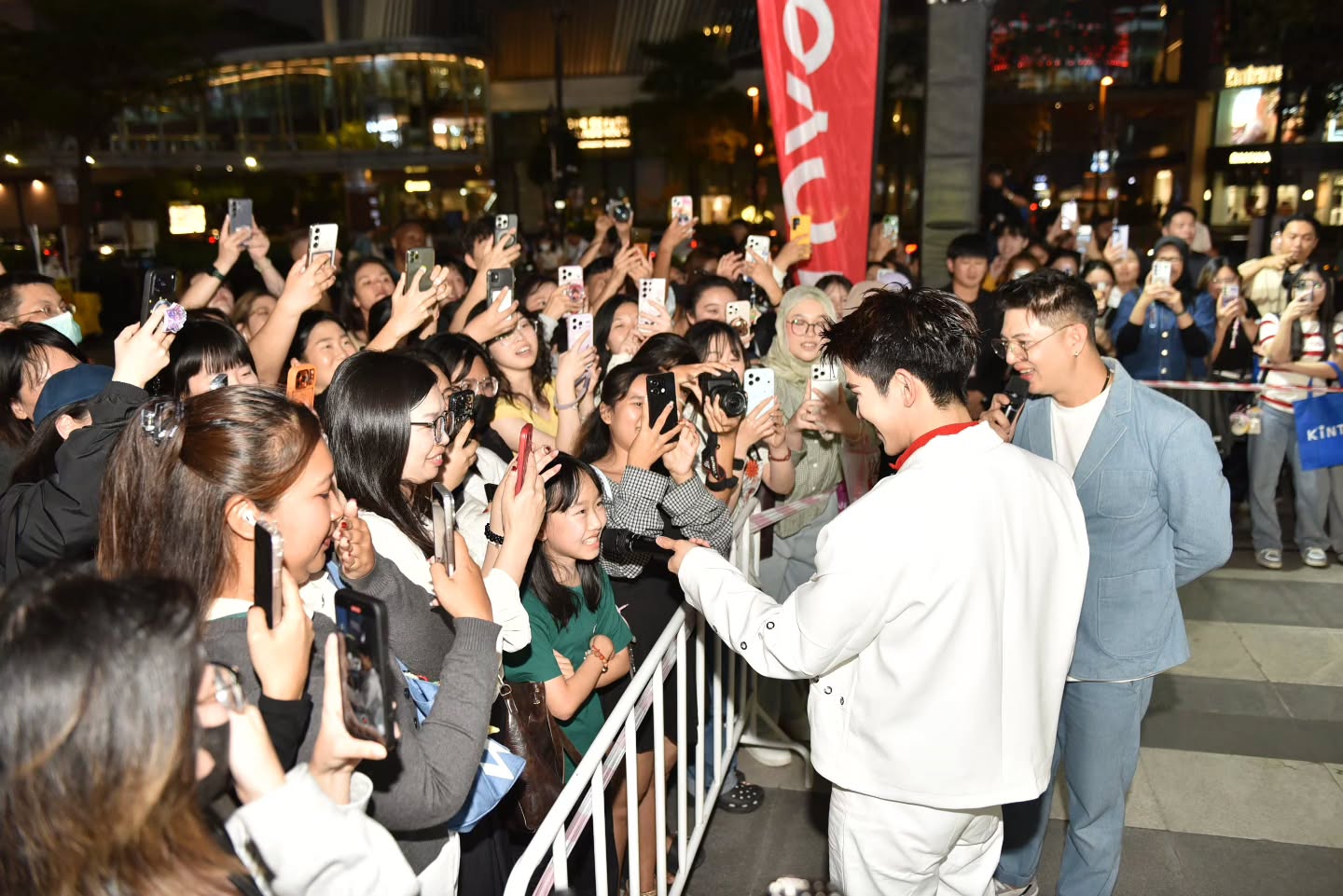 โฟร์ท - ณัฐวรรธน์ จิโรชน์ธิกุล