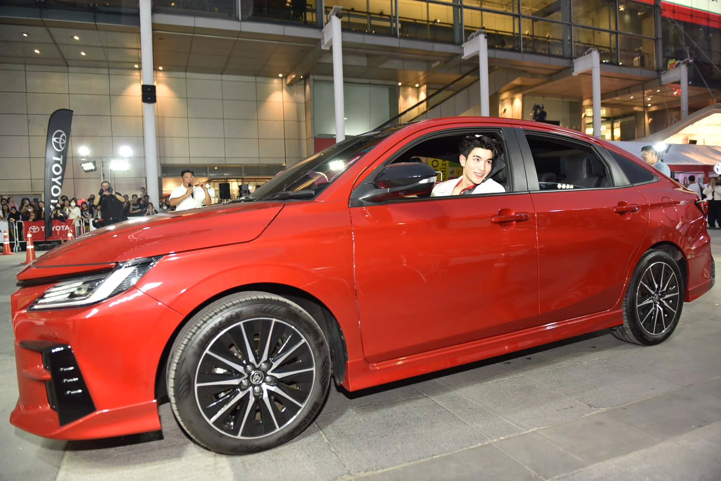 โฟร์ท - ณัฐวรรธน์ จิโรชน์ธิกุล